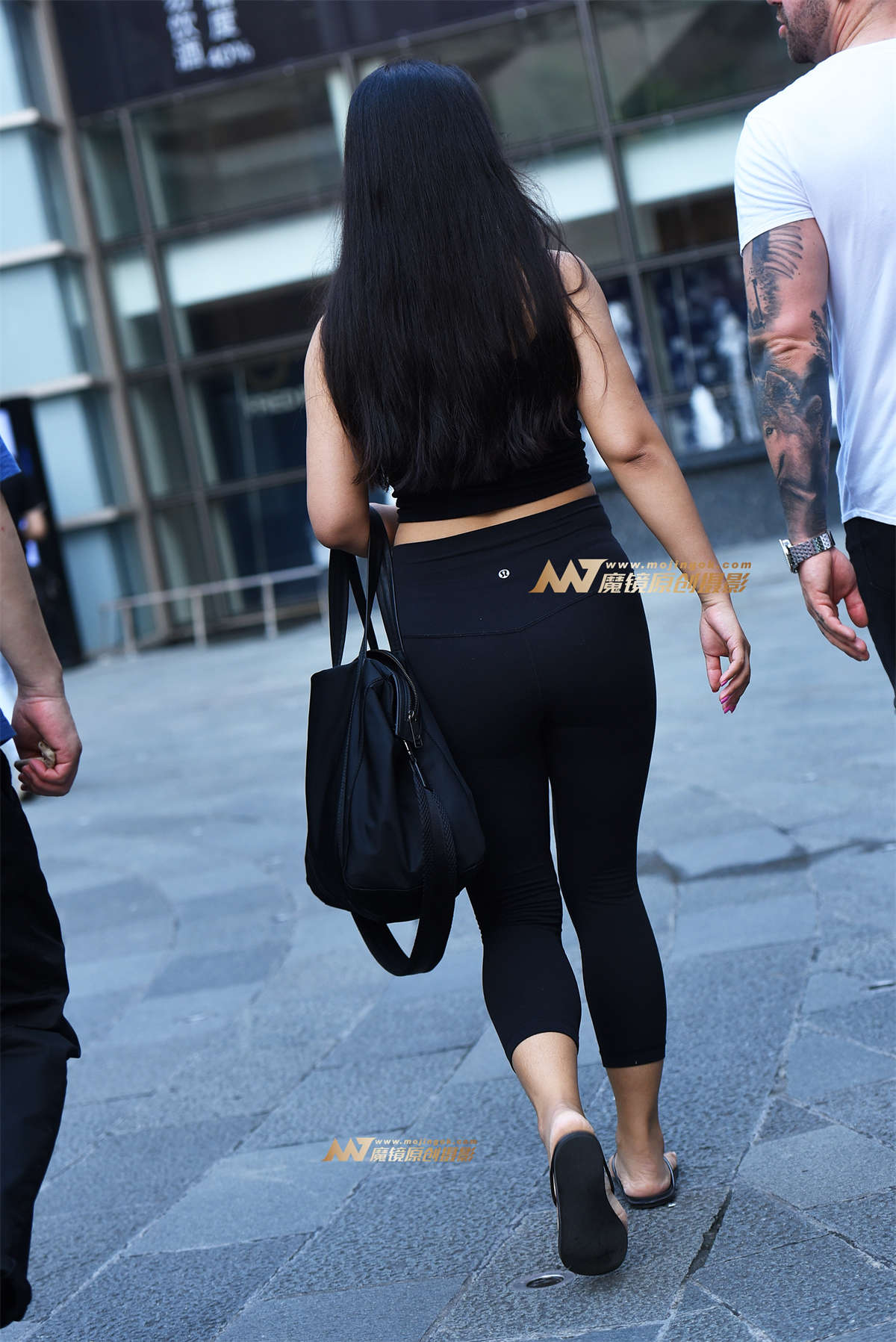 图片[2]-【咔喳赛贴】准备去健身-日更街拍