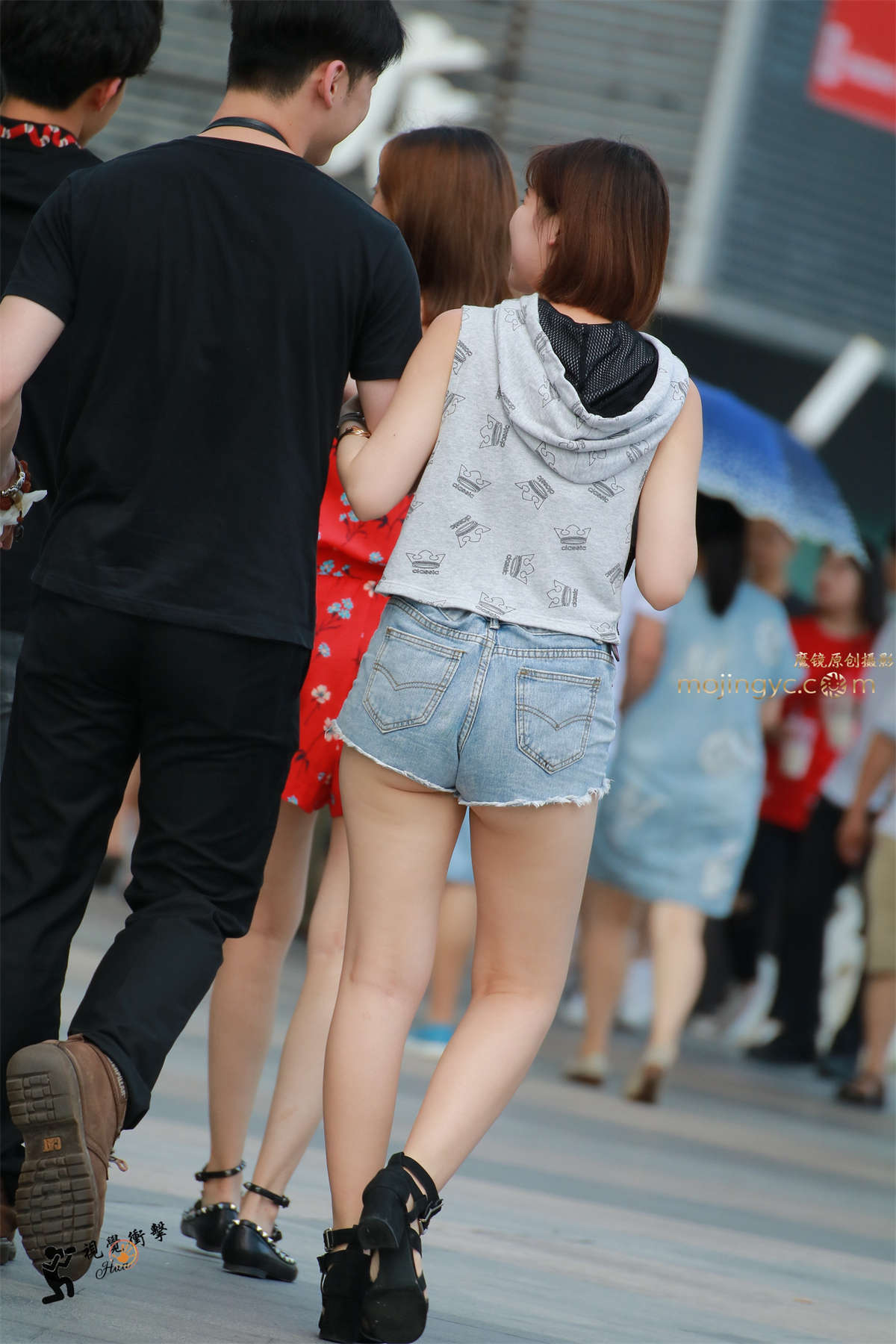 图片[2]-短衣 露腰 高腰 月牙热裤 美眉-日更街拍