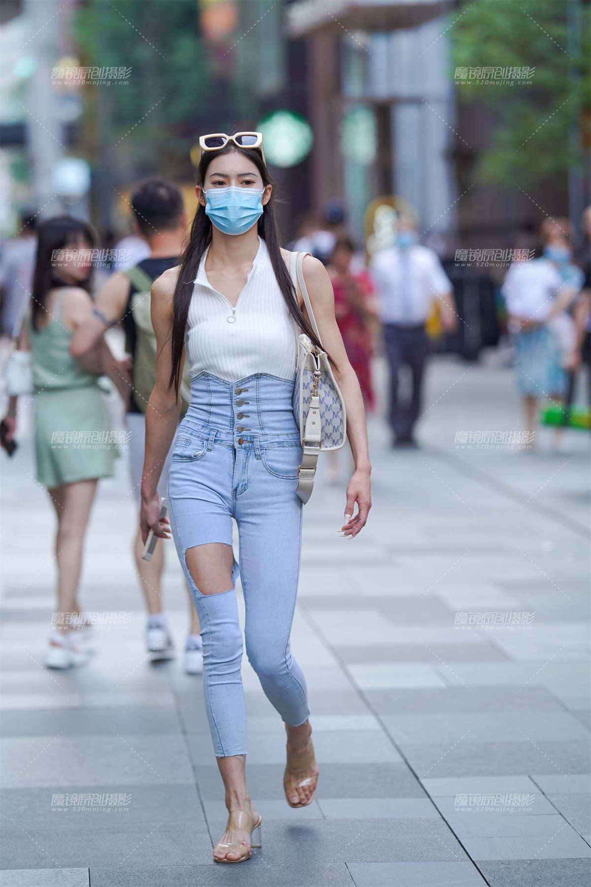 长腿紧牛-日更街拍