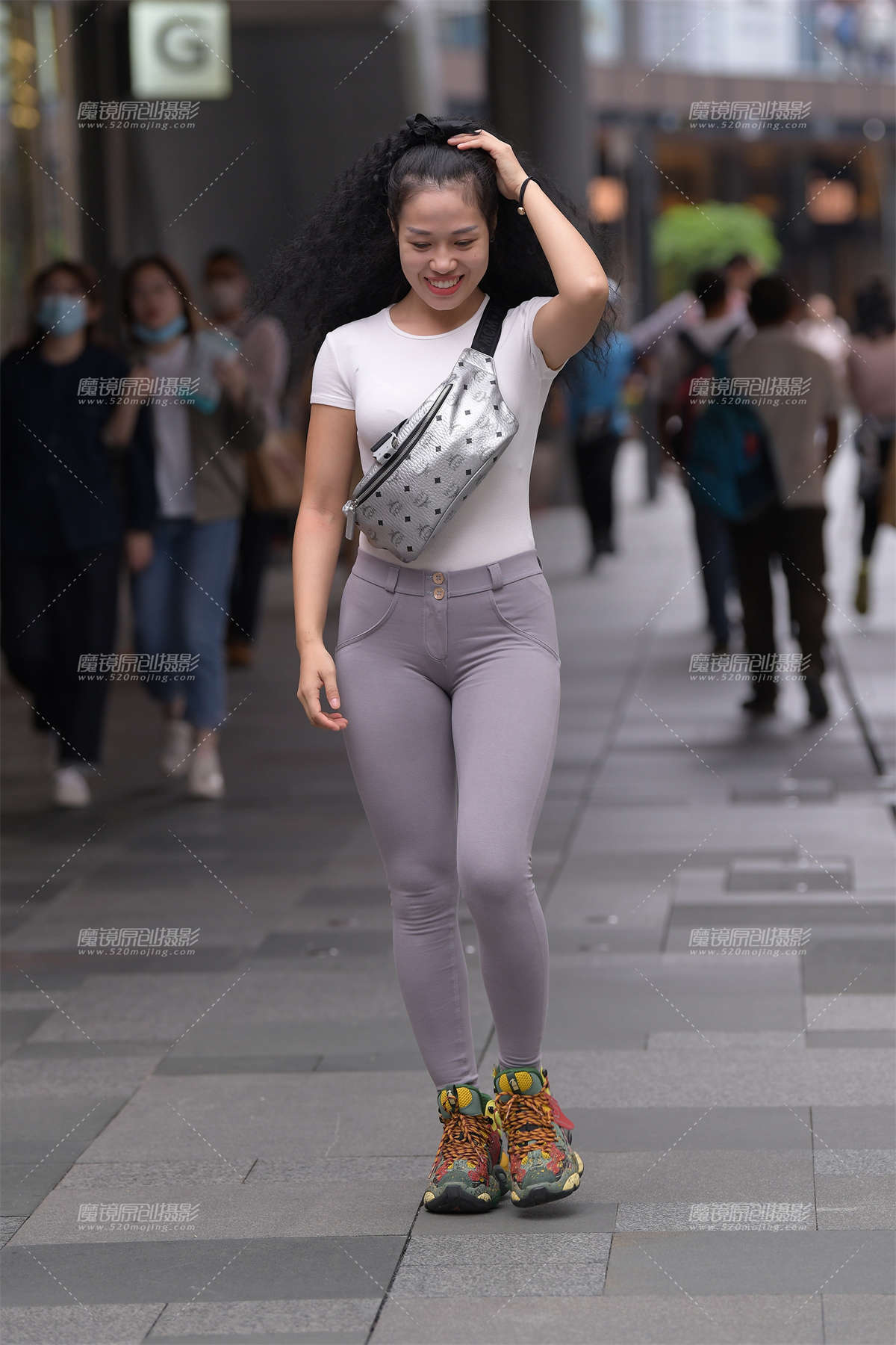 蜜桃裤-日更街拍