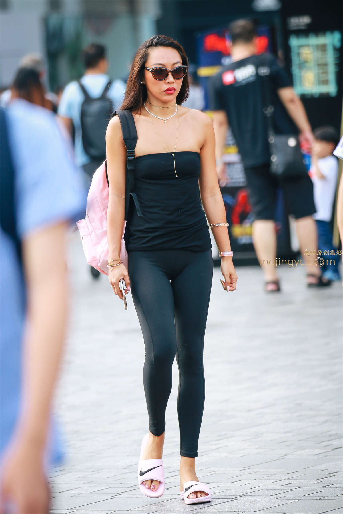 图片[2]-紧致的三角区-日更街拍