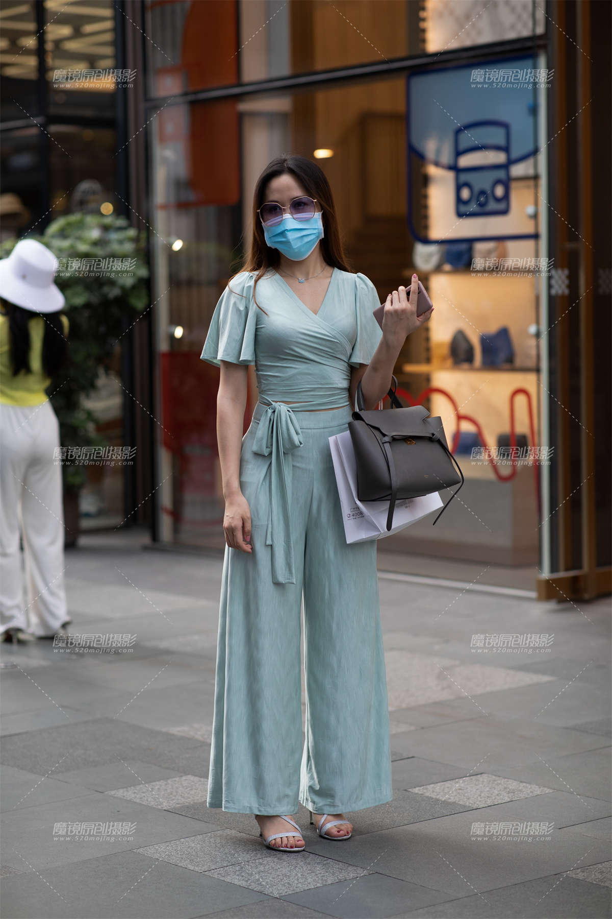 【凯恩赛帖】小姐姐说她平时爱健身 怪不得-日更街拍