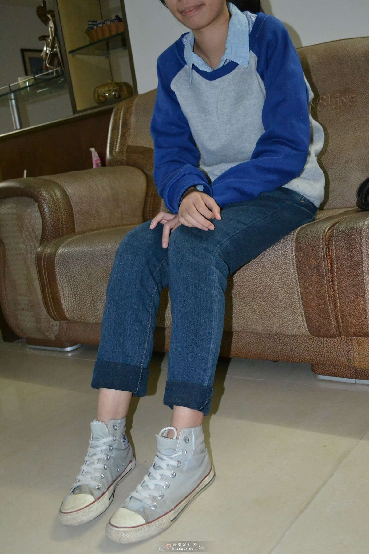 图片[2]-MZSOCK-2018 No.113 牛仔裤灰色帆布鞋船袜小乖乖-日更街拍