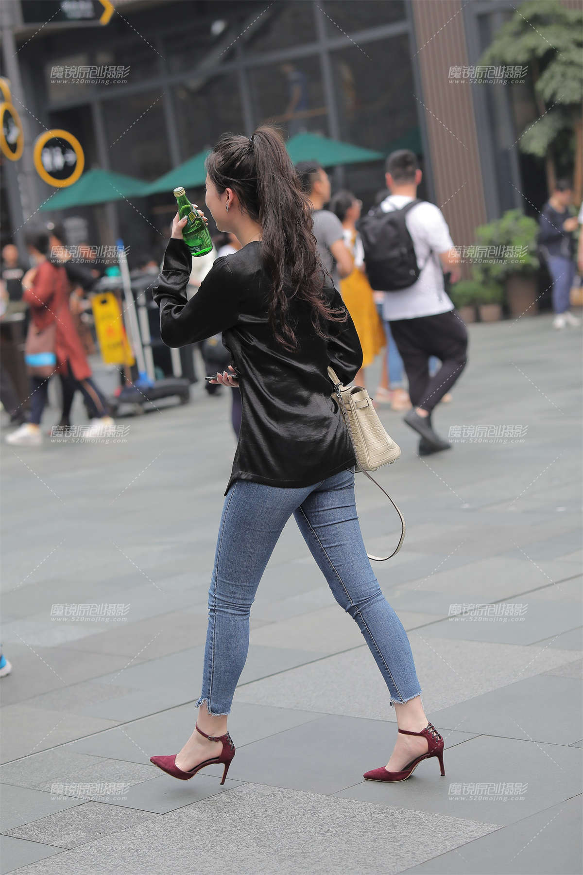 图片[2]-气质温柔的漂亮美眉 妥妥的女神级美女!-日更街拍