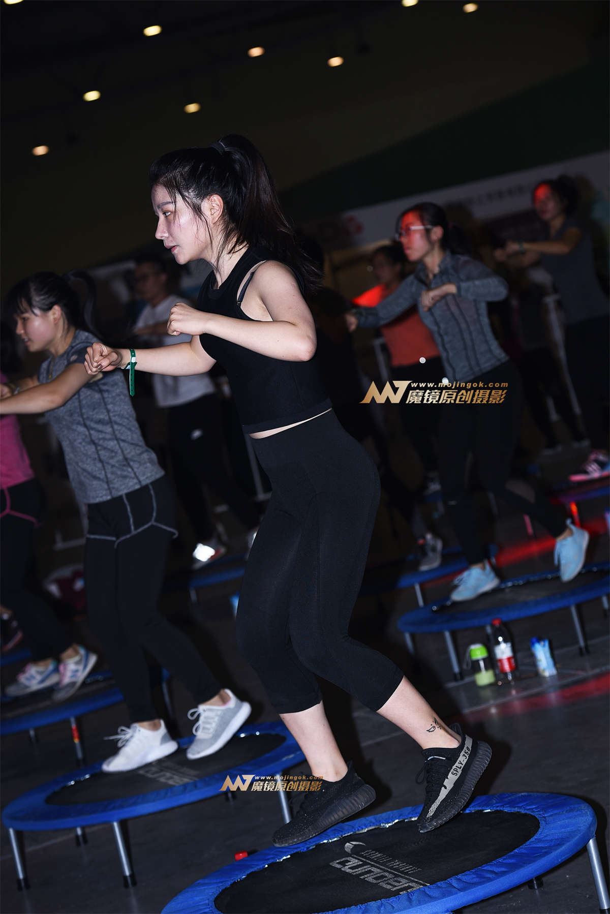 肉肉的有点透-日更街拍