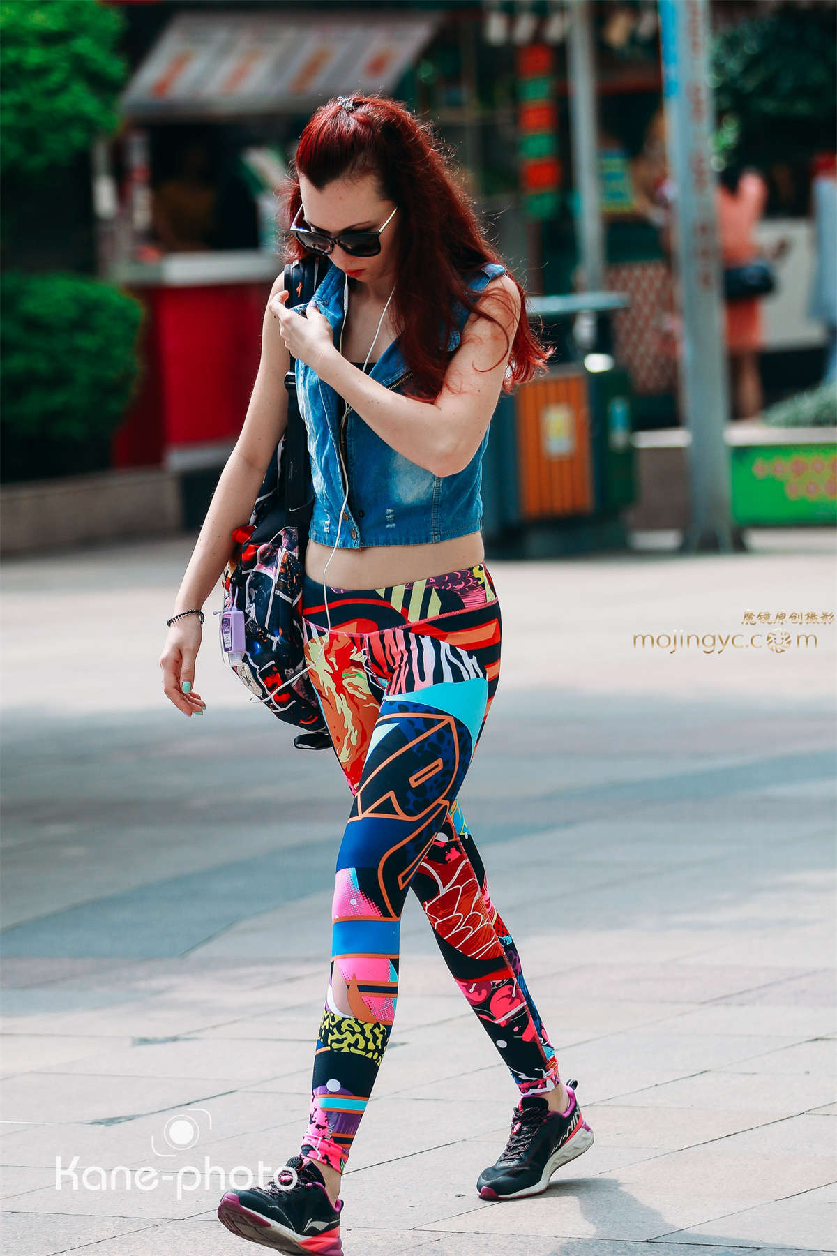 酷劲十足的乌克兰姑娘-日更街拍