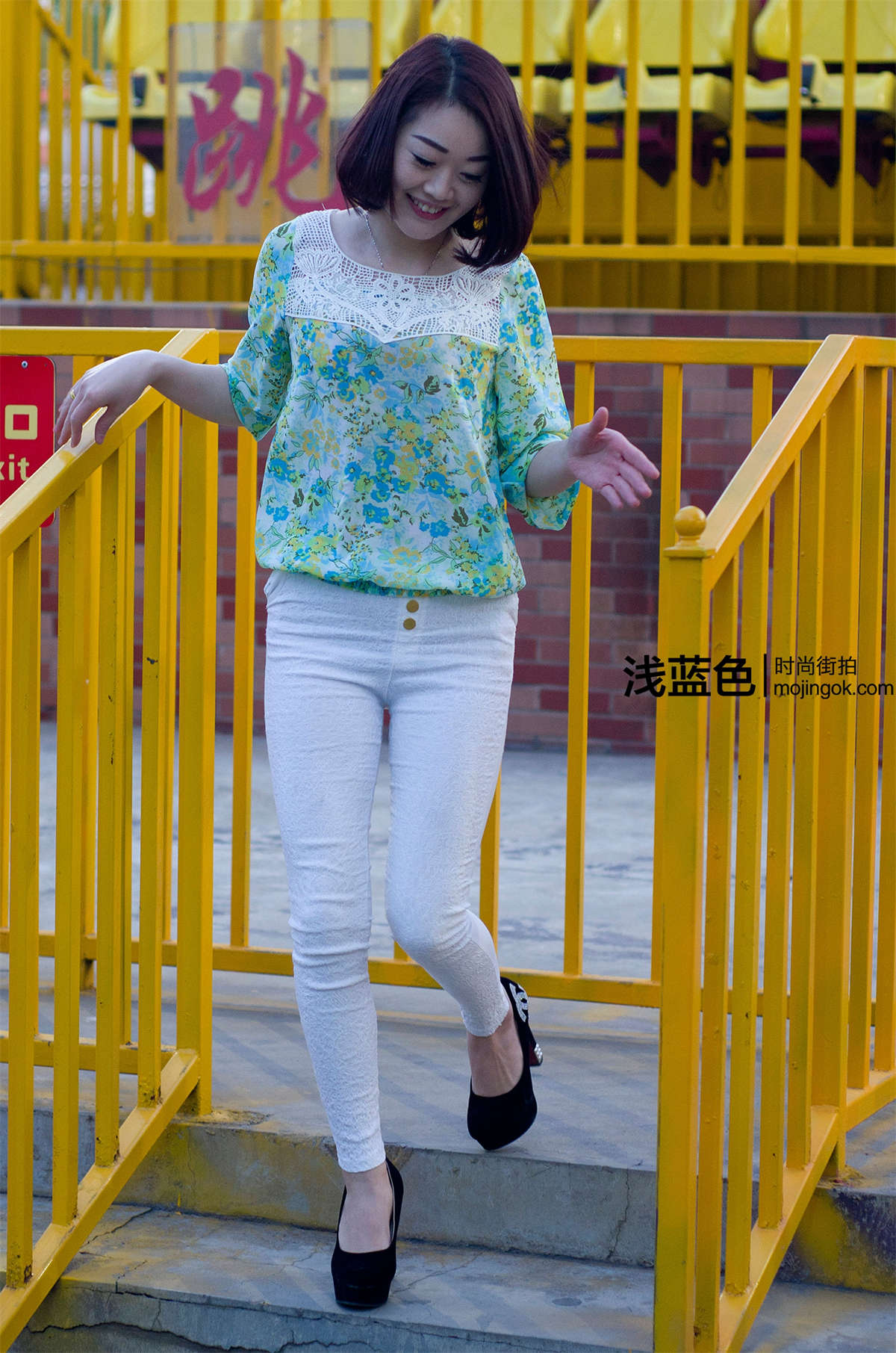 白裤 黑高（24p）-日更街拍