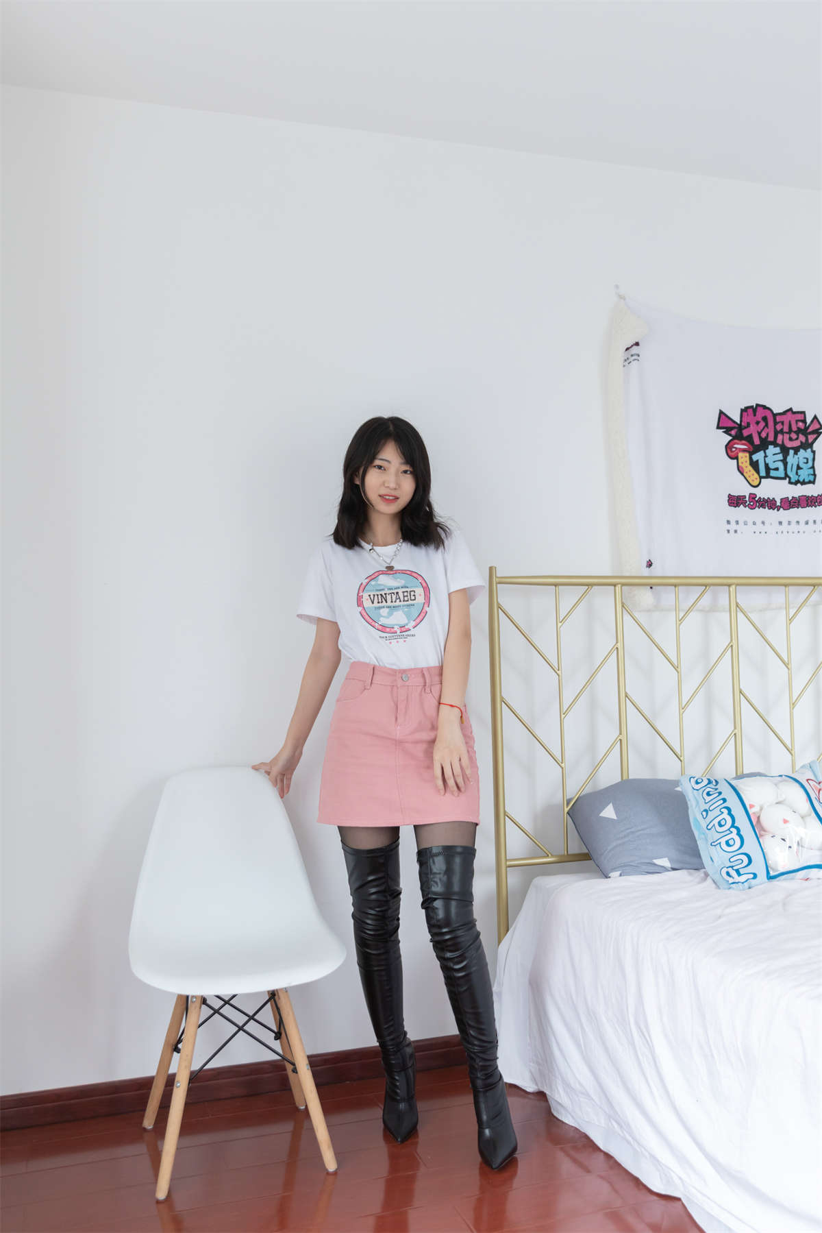 图片[2]-物恋传媒 NO.858 小凌-韶华花雨-日更街拍