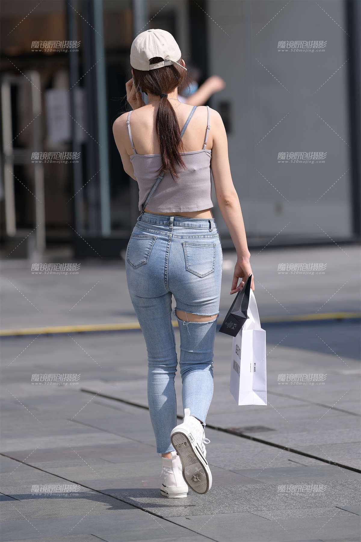 图片[2]-破洞紧牛小姐姐-日更街拍