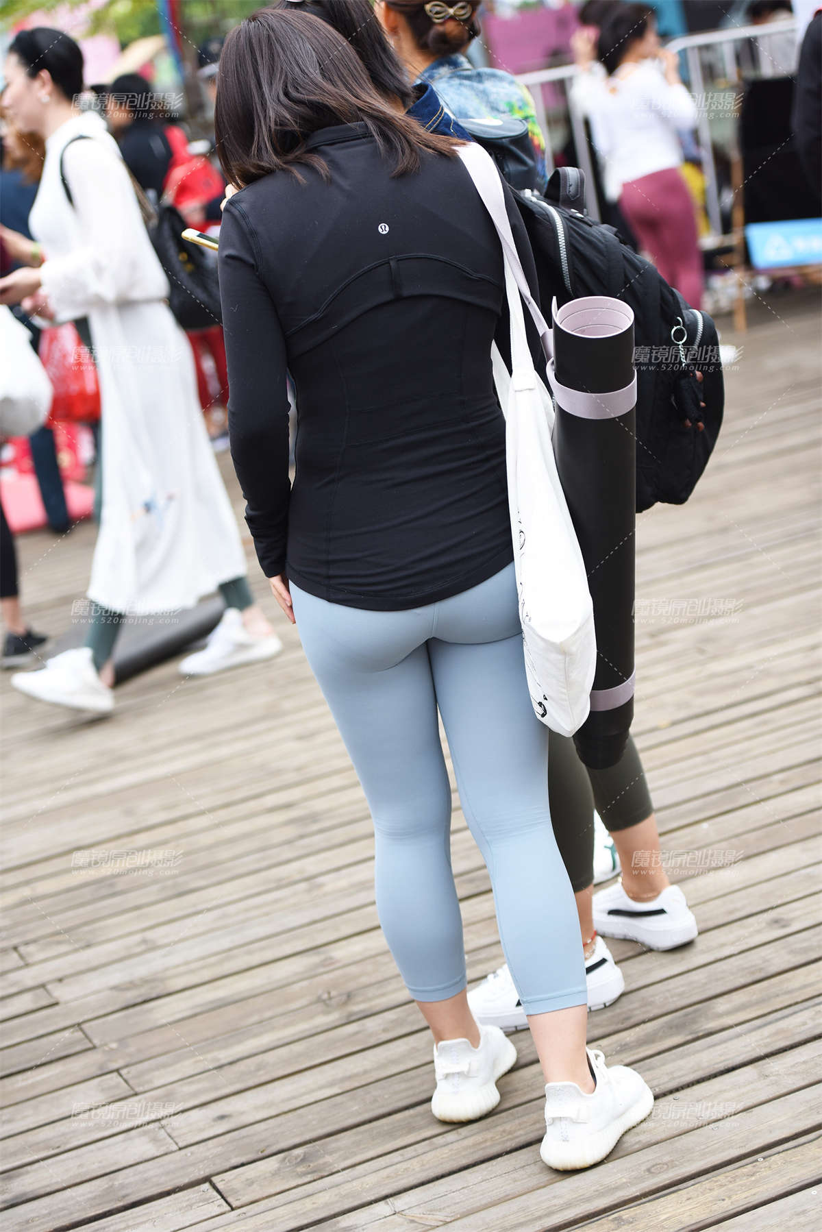 图片[2]-【咔喳赛帖】浅色瑜伽裤-日更街拍