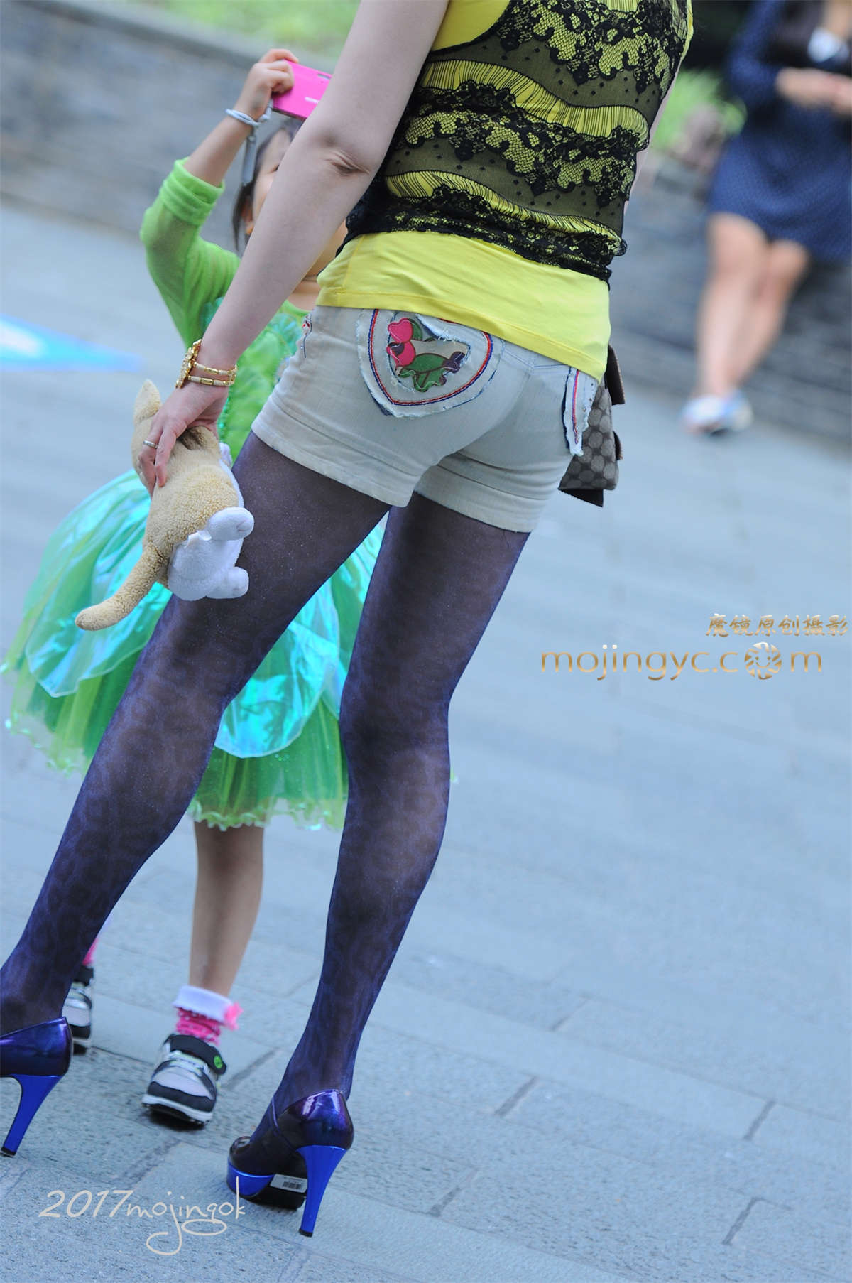 咔喳2017.01.23 街拍148（12p)-日更街拍