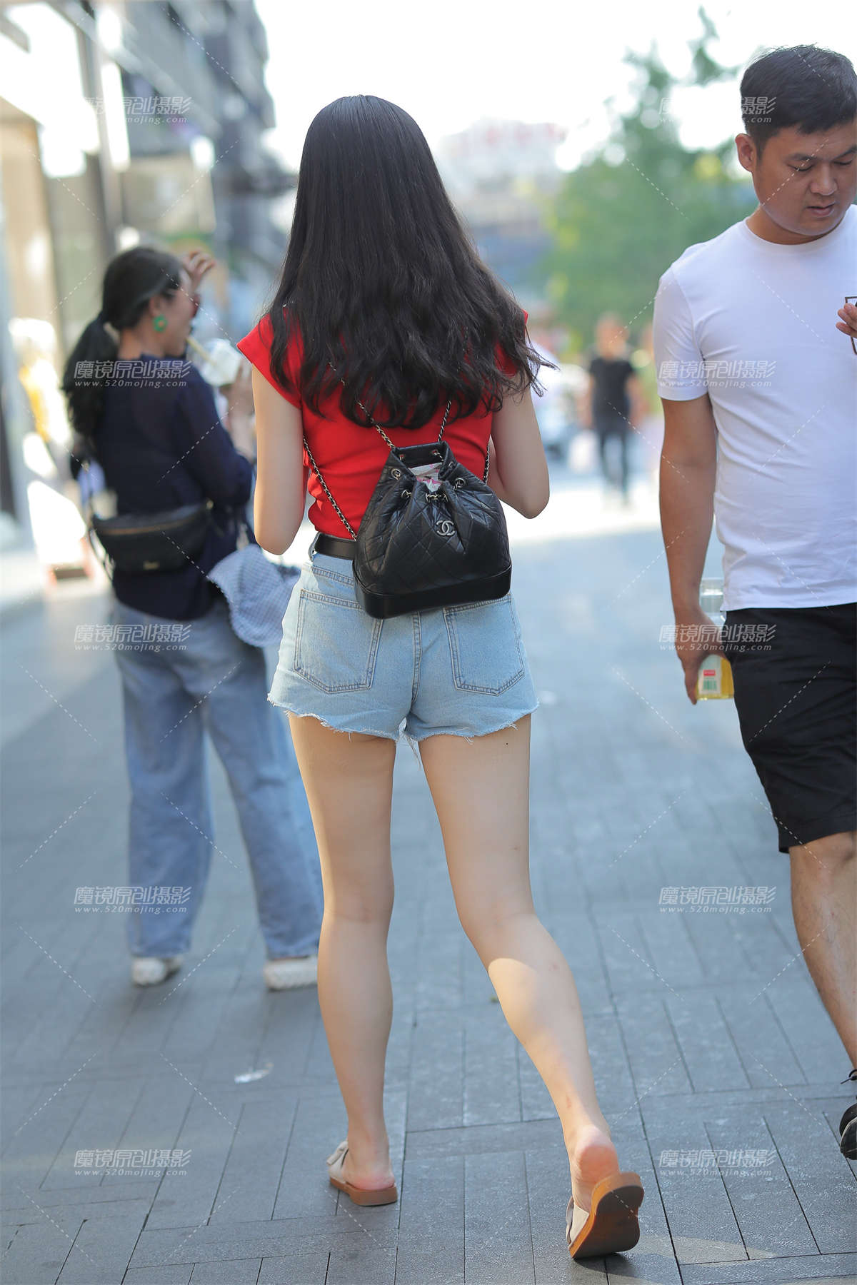 图片[2]-热裤白腿-日更街拍