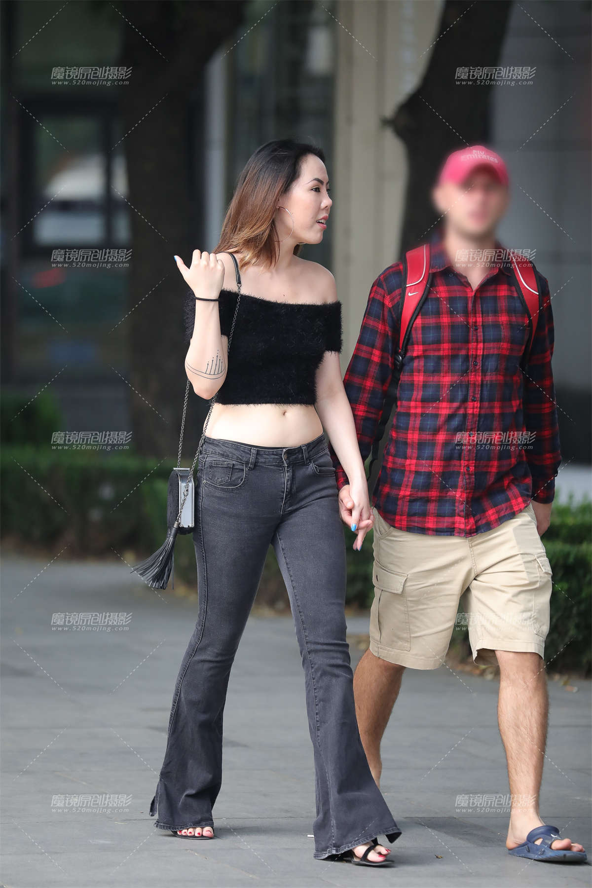 紧牛长腿小姐姐-日更街拍