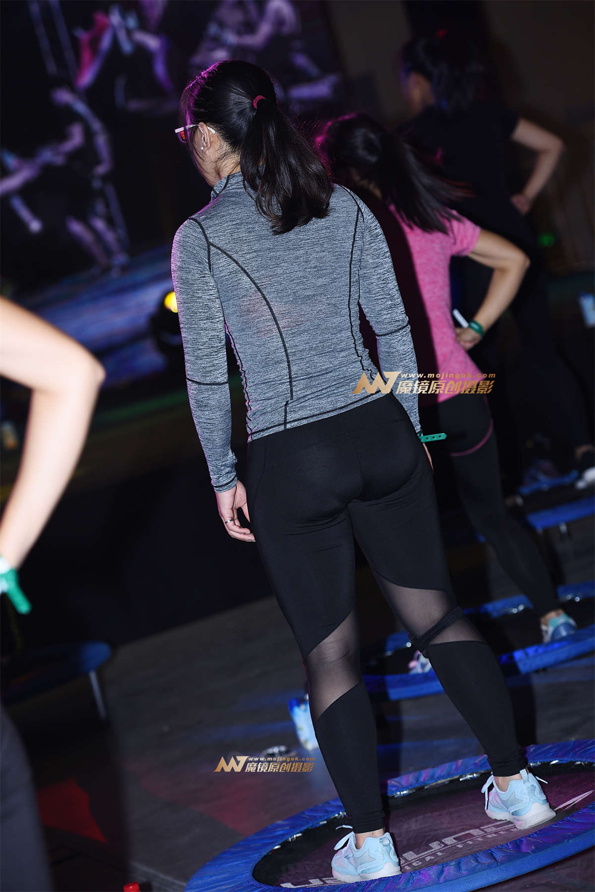 腿上好结实的肌肉-日更街拍