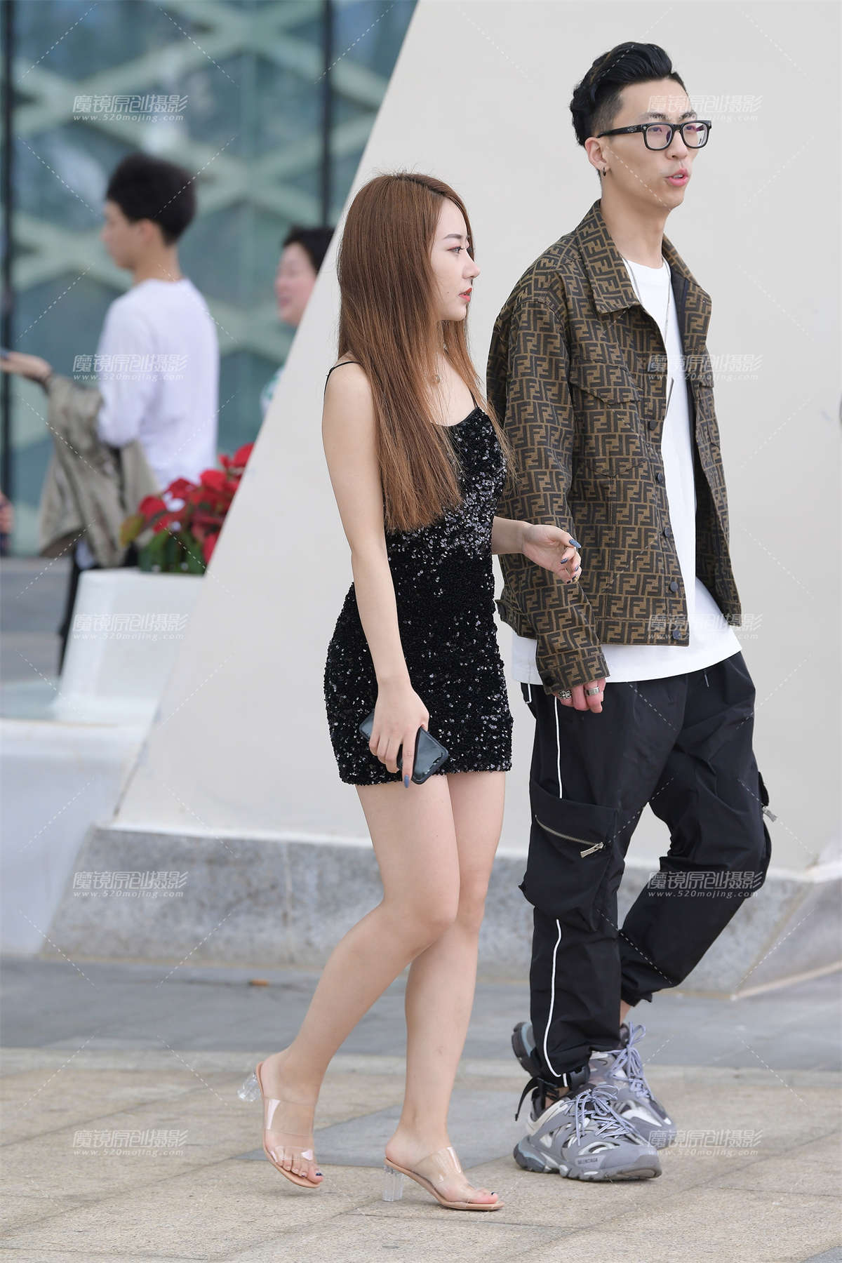 吊带裙女友-日更街拍