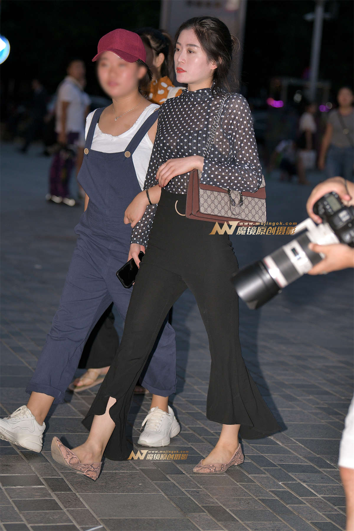 【红石赛帖】q夜拍漂亮高颜值美女-日更街拍