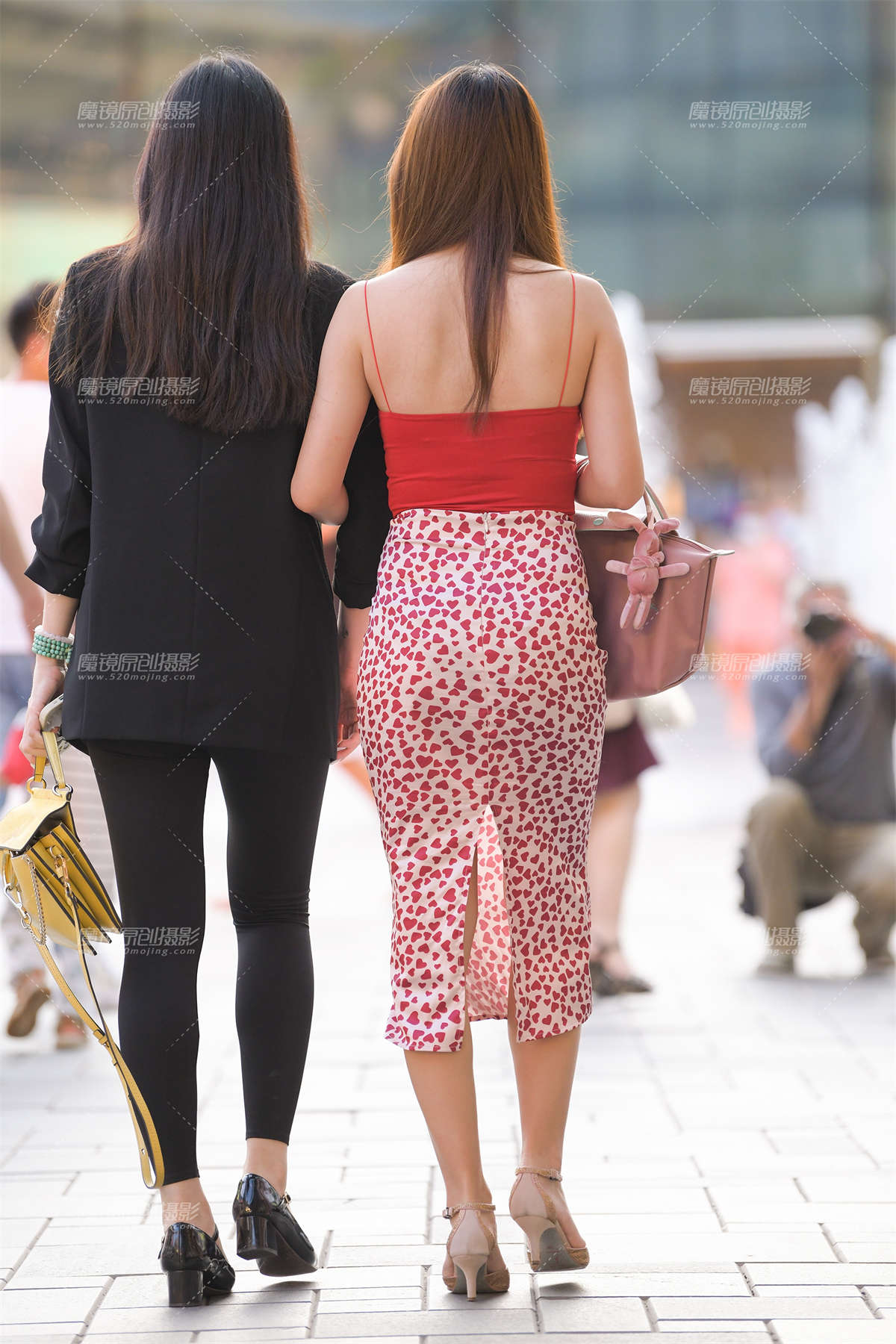 图片[2]-爱心印花半身裙-日更街拍