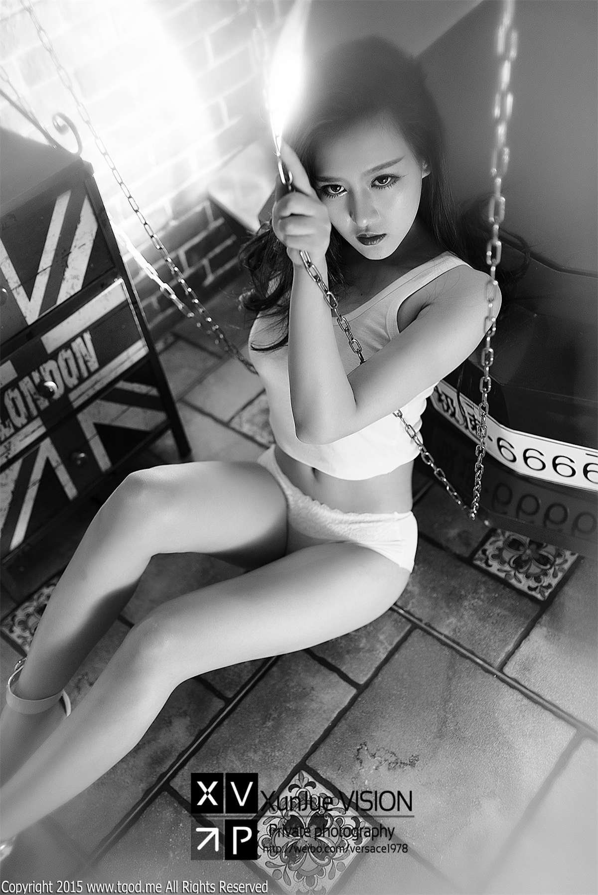 TGOD推女神 2015.04.04 个性性感写真 猪圈圈的福利降临-日更街拍