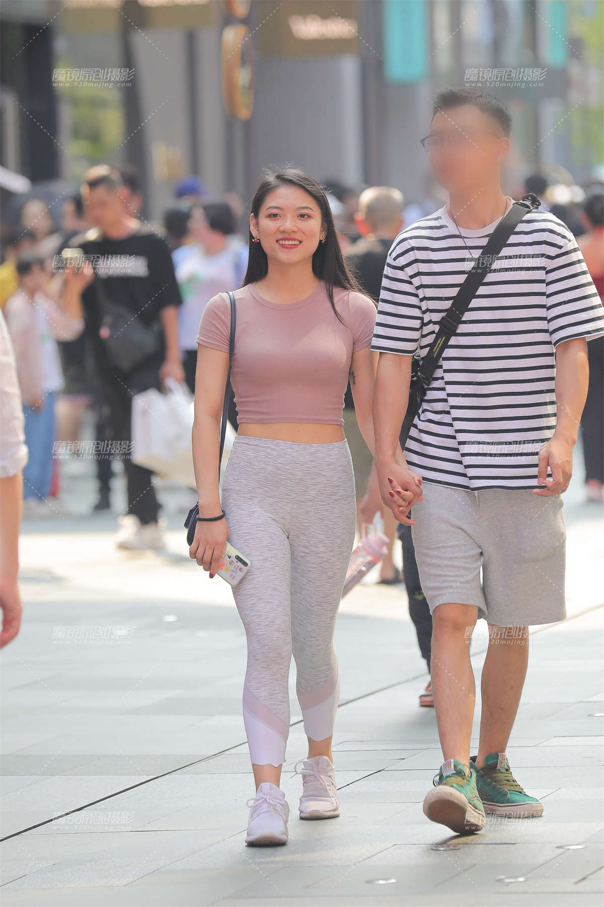【凯恩赛贴】喜爱穿运动装的女友-日更街拍