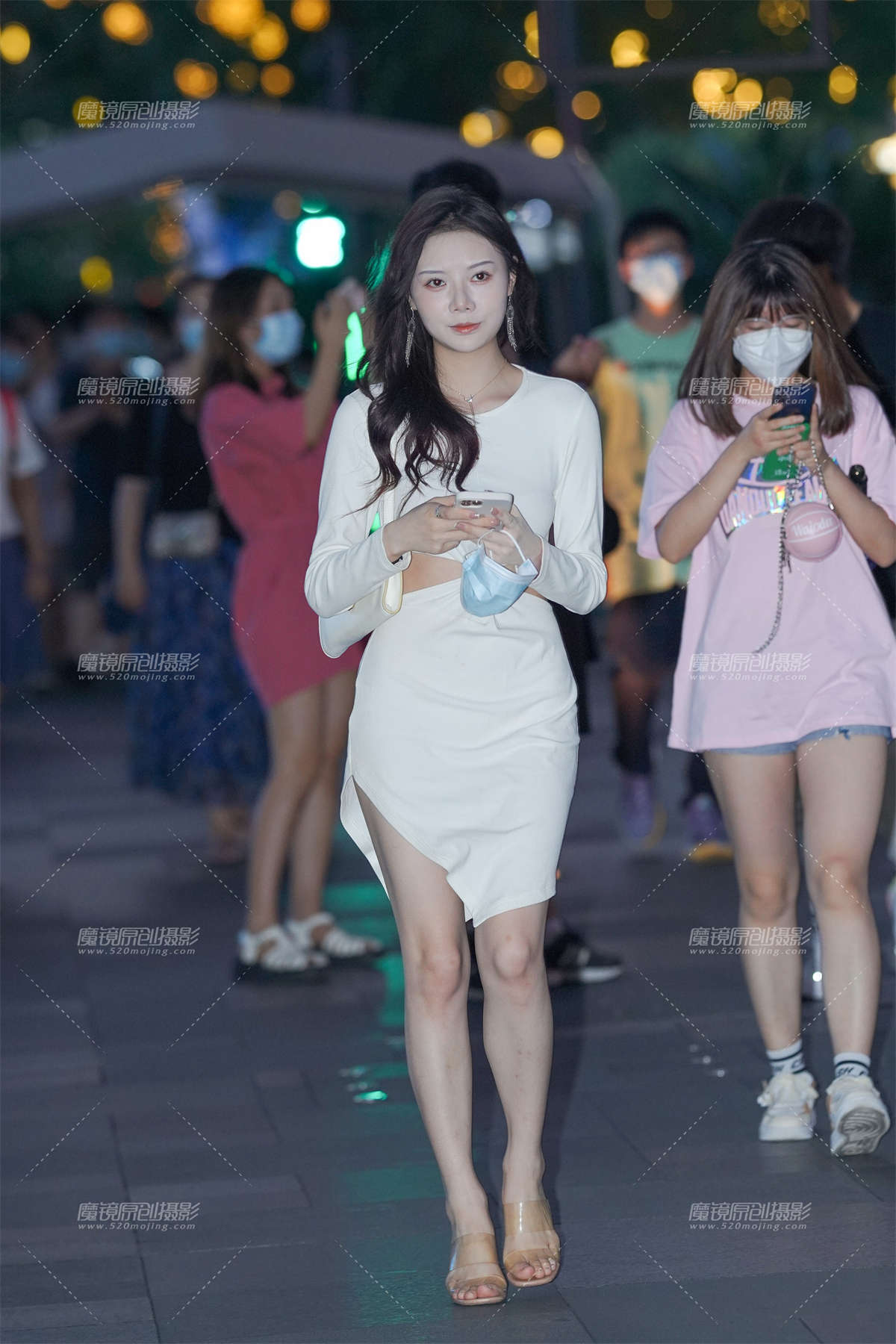 肤白貌美 精致的美女-日更街拍