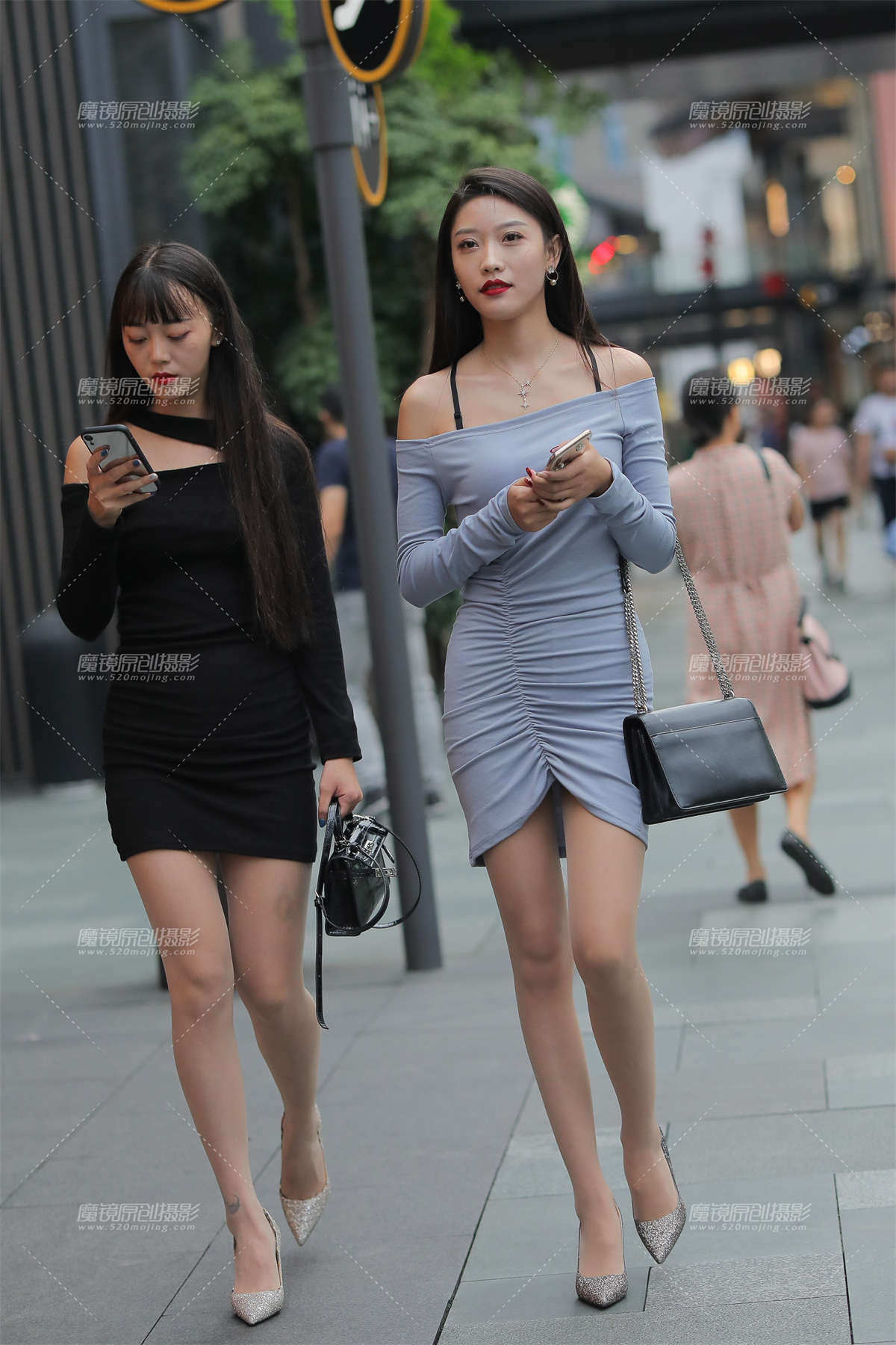 【凯恩赛贴】漂亮丝袜美腿 男人的最爱-日更街拍