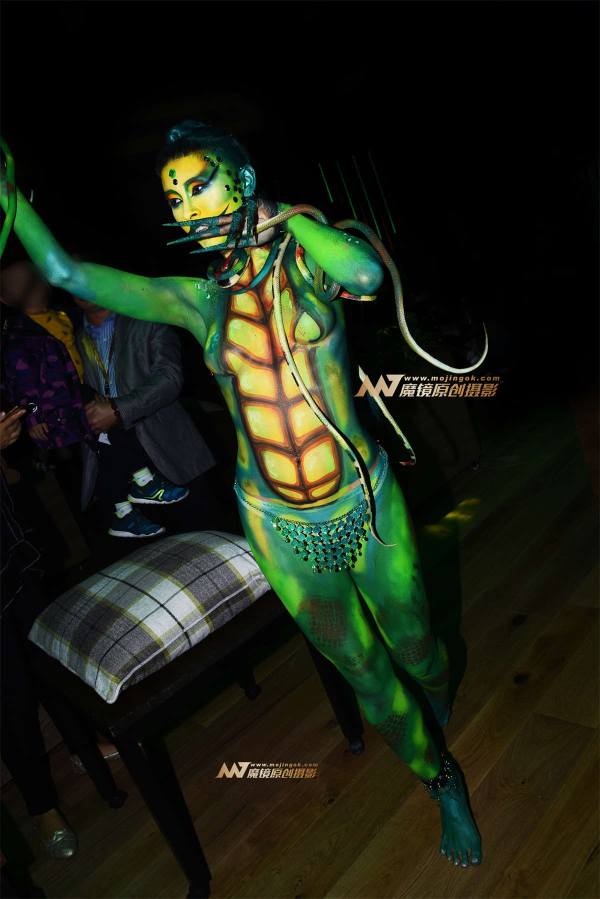 图片[2]-热带丛林的蛇精-日更街拍