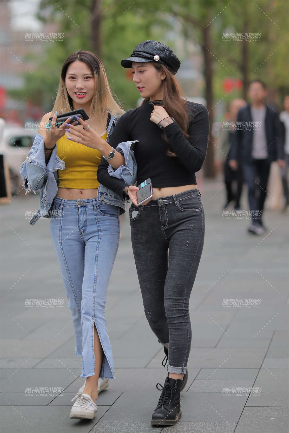 牛仔裤美眉-日更街拍