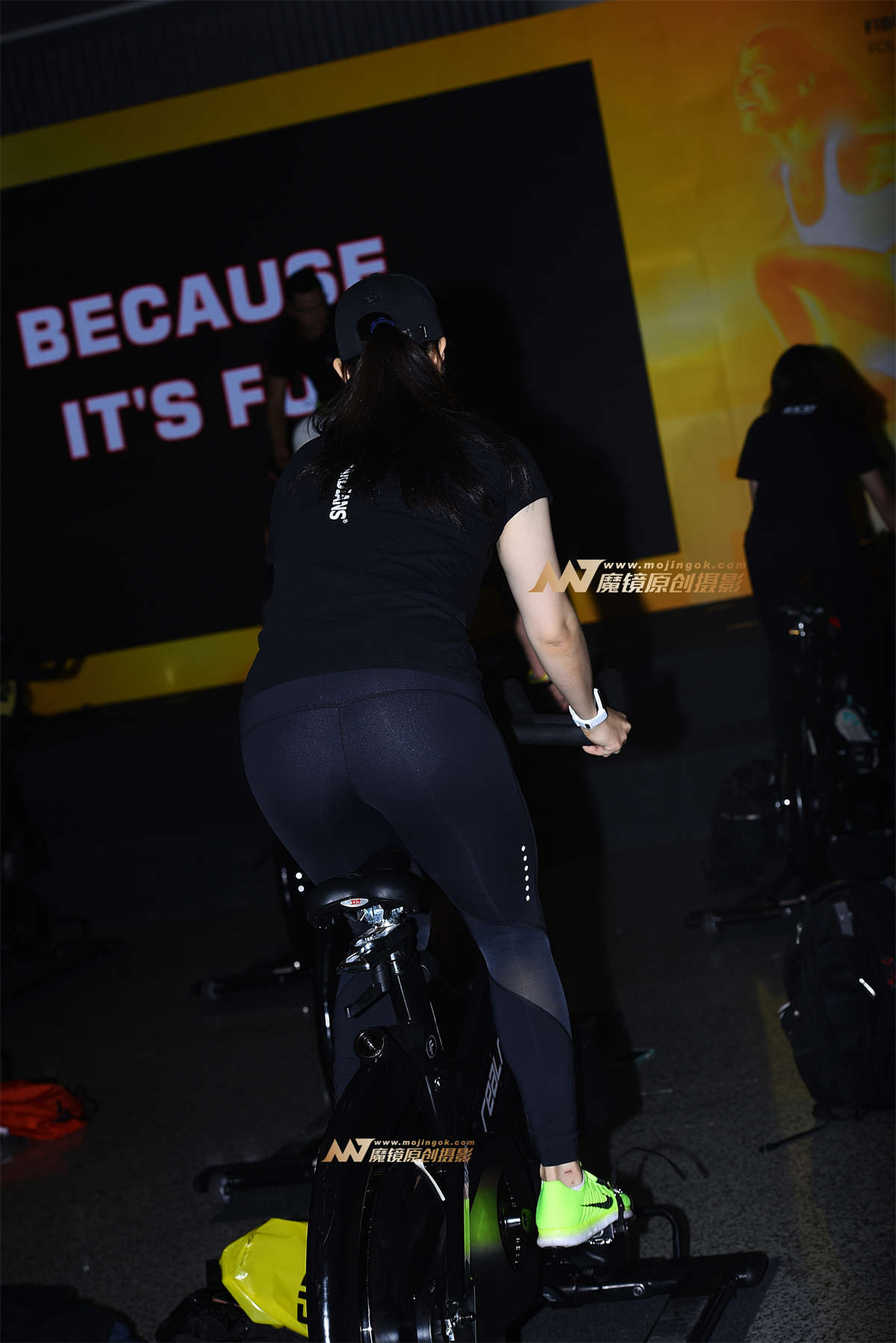 图片[2]-单车健臀-日更街拍