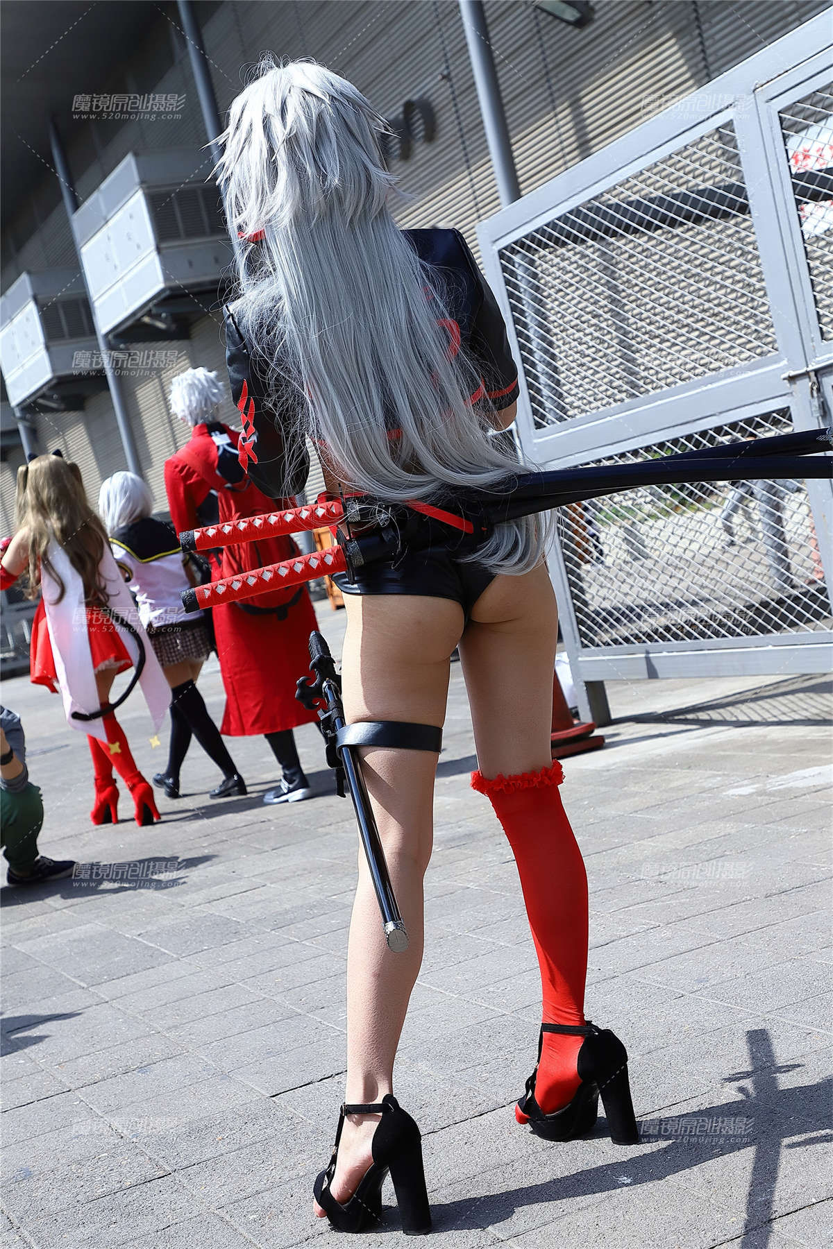 性感皮衣银发cosplay插图1