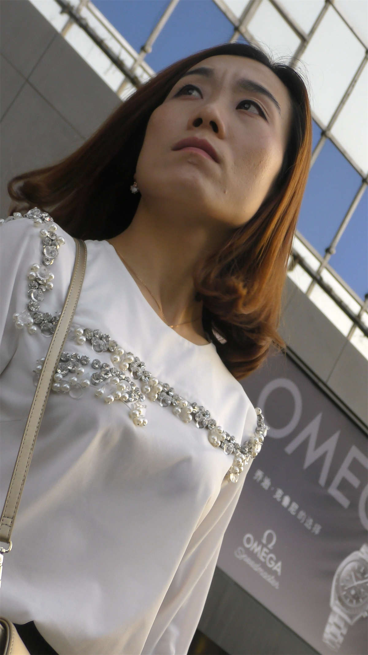 鲜艳红指美足增高鞋美女插图1