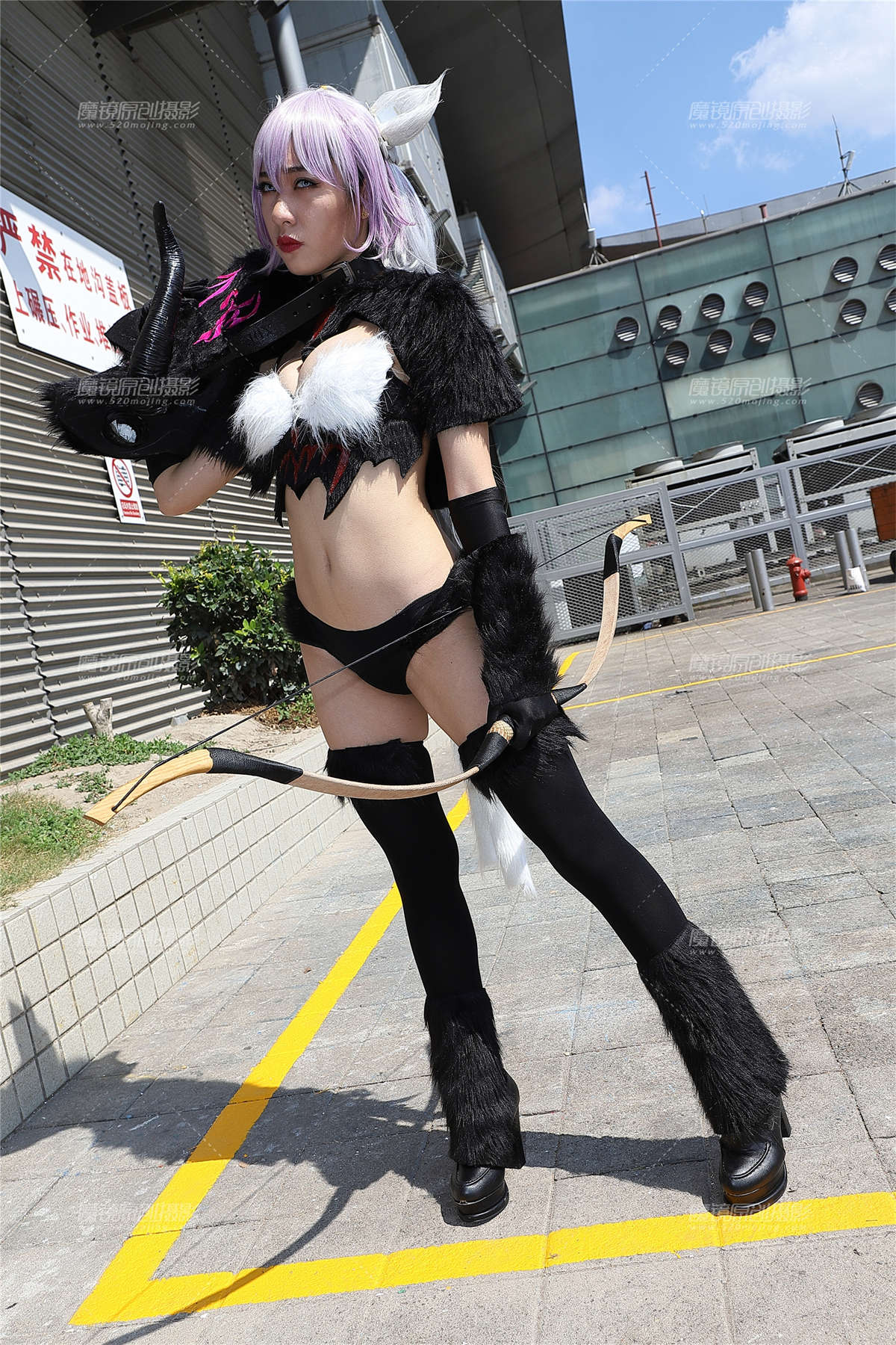 性感妖兽cosplay-日更街拍