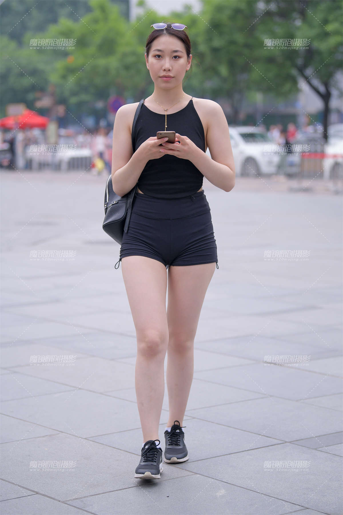 【红石赛帖】素颜瑜伽短裤美女-日更街拍