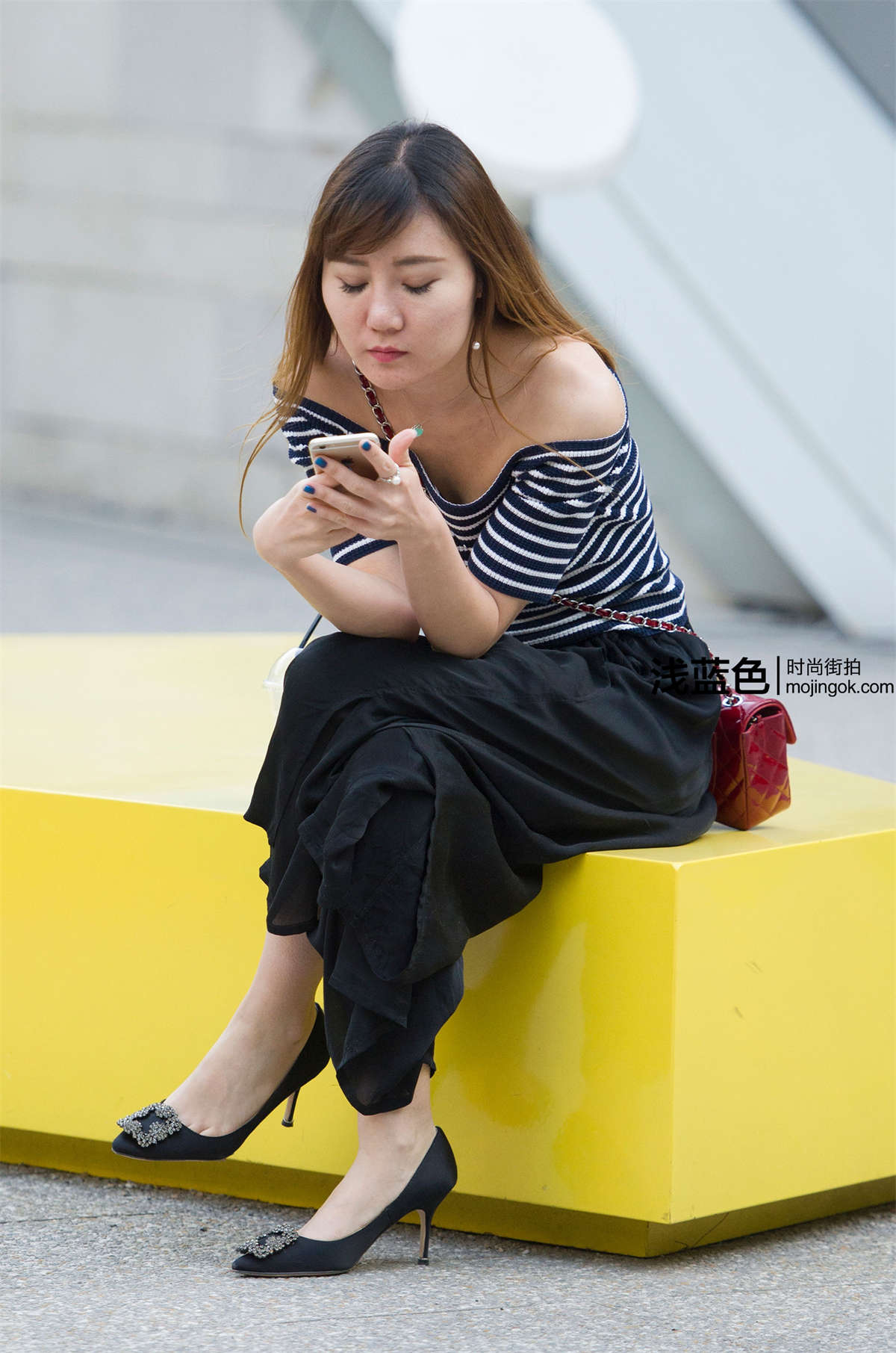 低领T恤 安静的女子（18p）-日更街拍