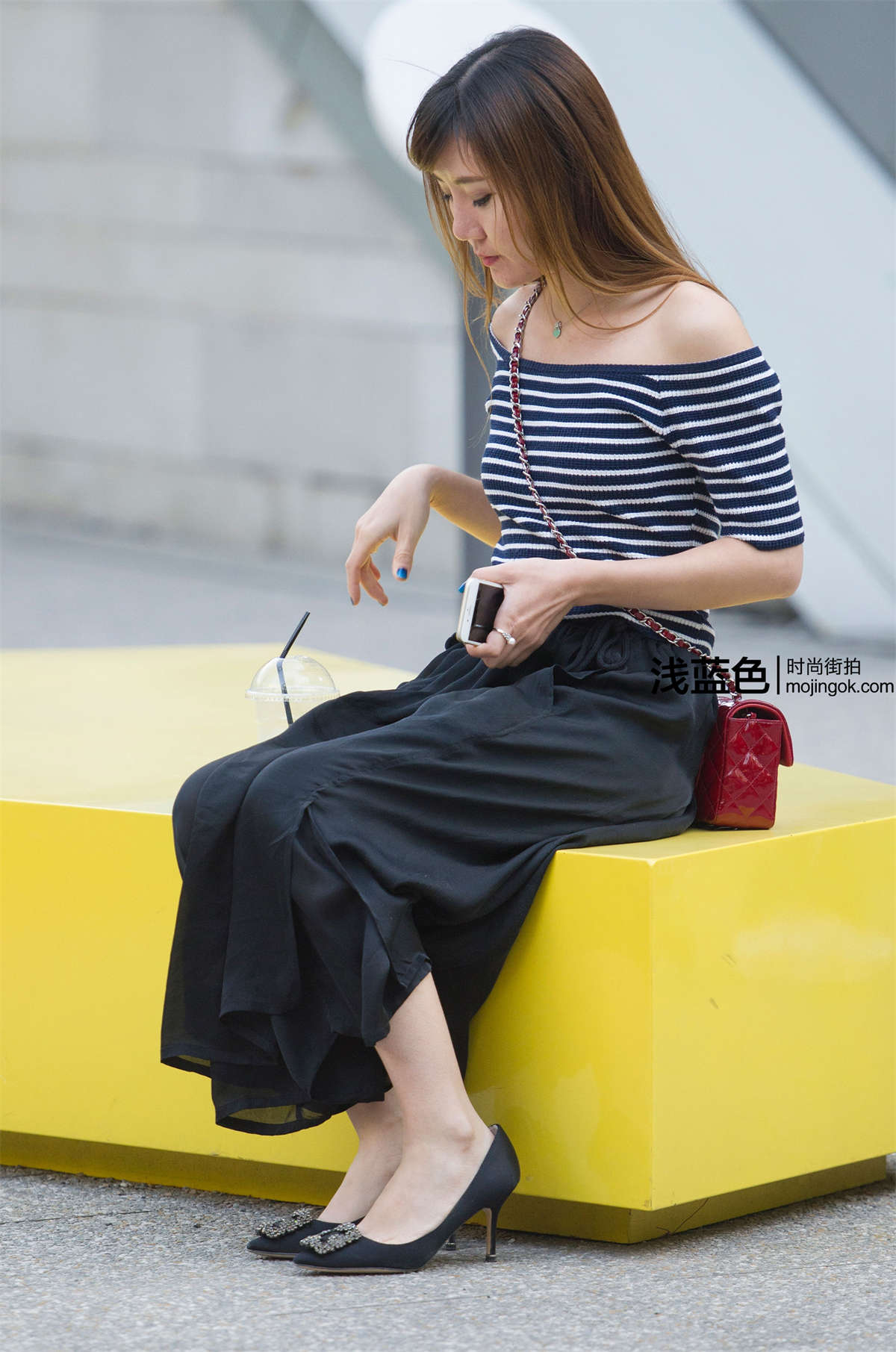 图片[2]-低领T恤 安静的女子（18p）-日更街拍