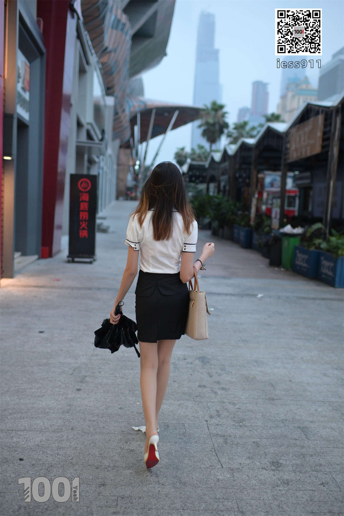 IESS异思趣向 一千零一夜002 等公交1-日更街拍