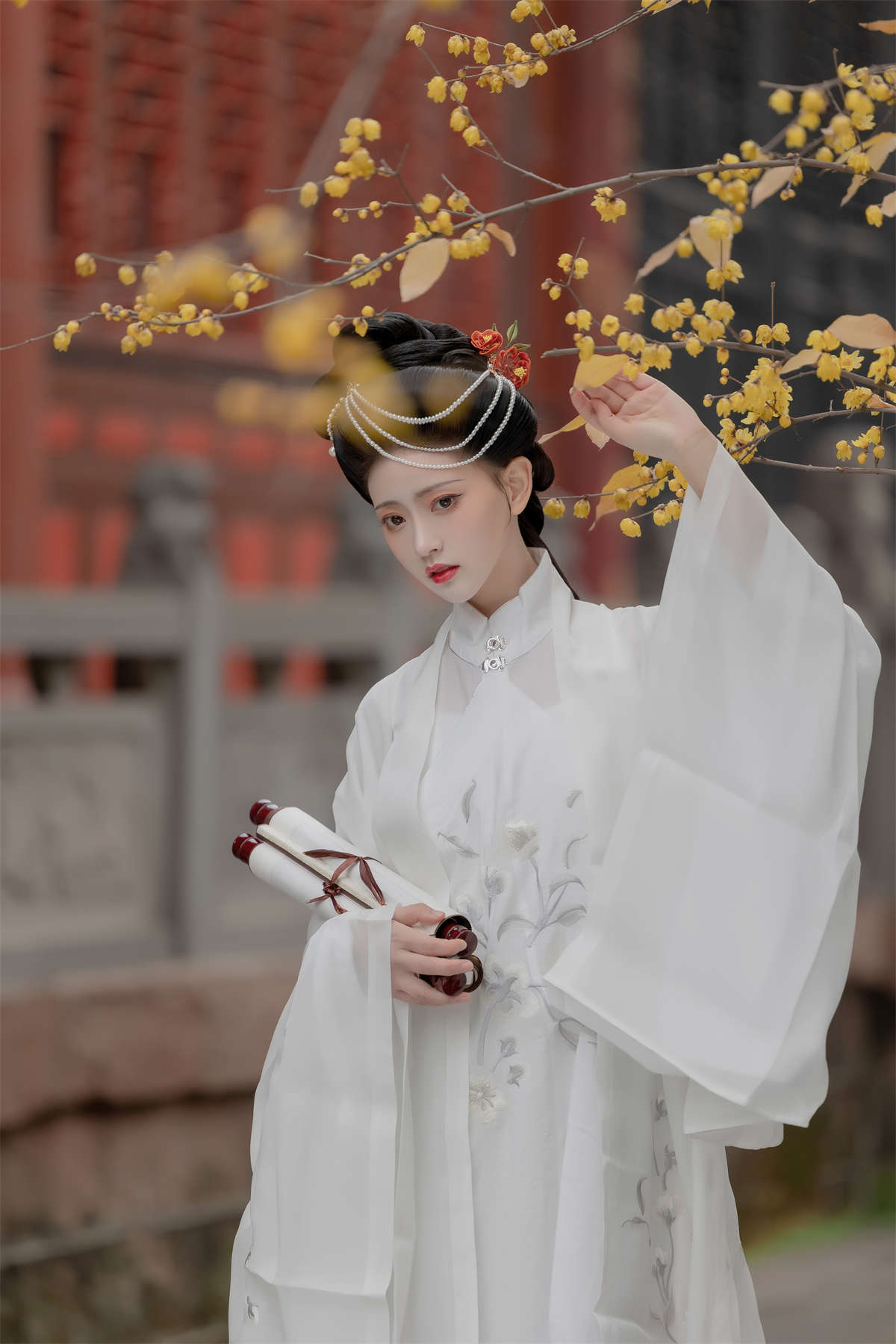 YITUYU艺图语 2024.06.24 怎忘 林秋奈插图1