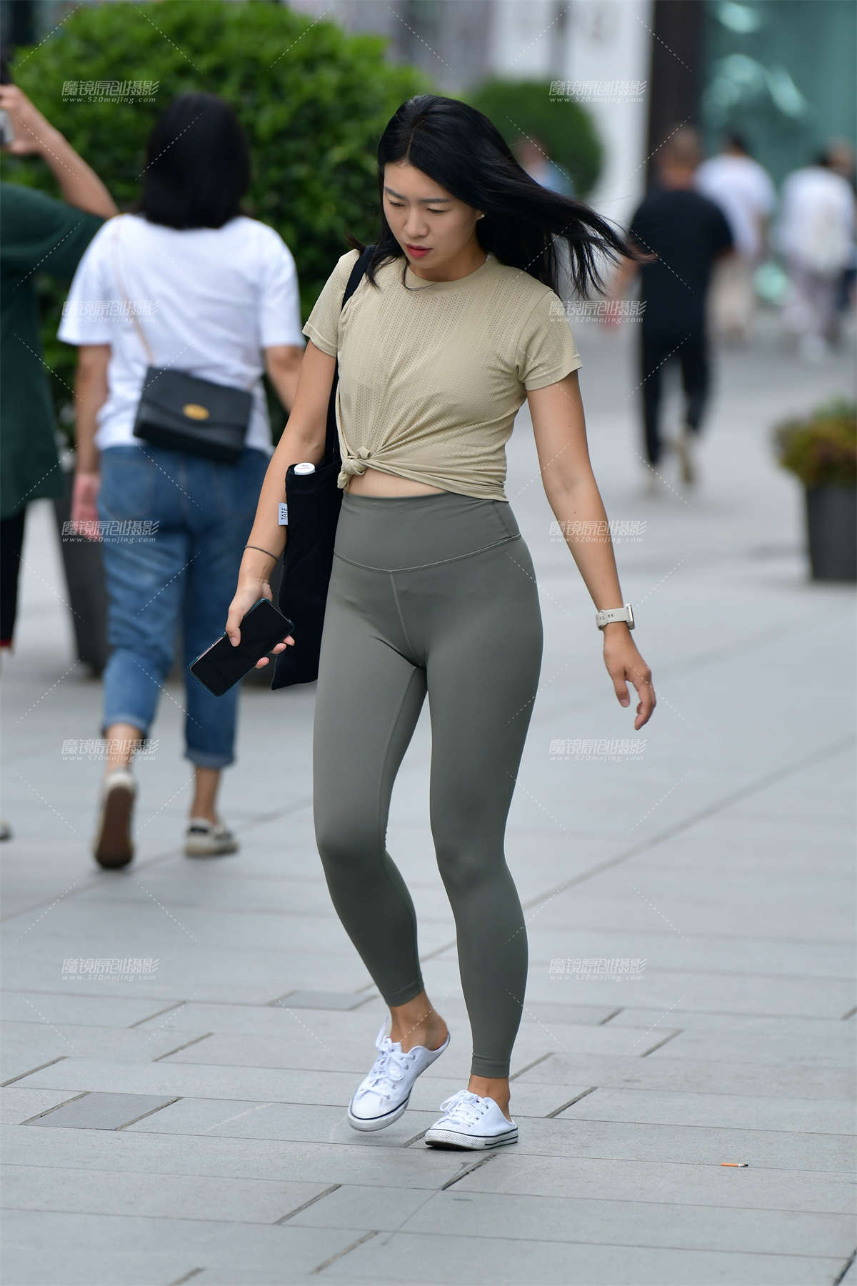 图片[2]-★匆匆忙忙瑜伽裤美女-日更街拍