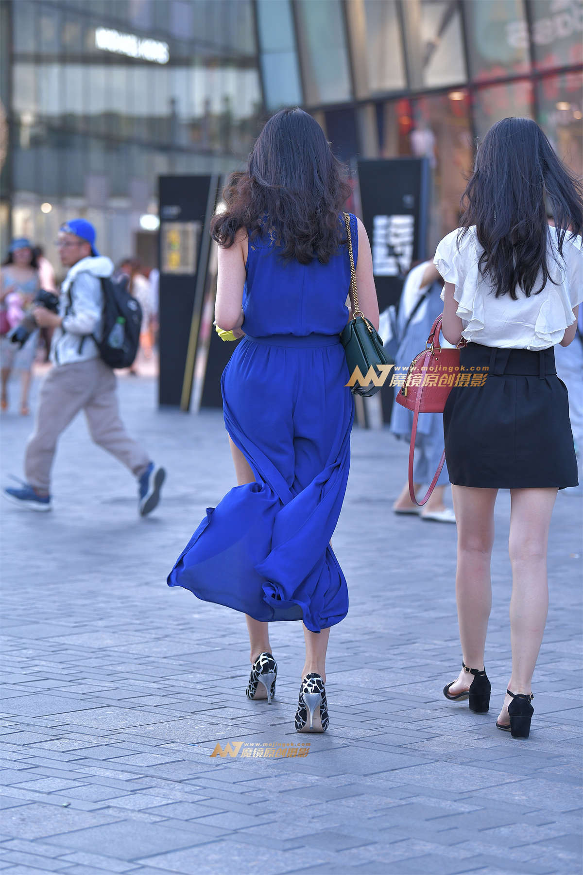 图片[2]-【红石赛帖】高跟长腿蓝裙美女-日更街拍