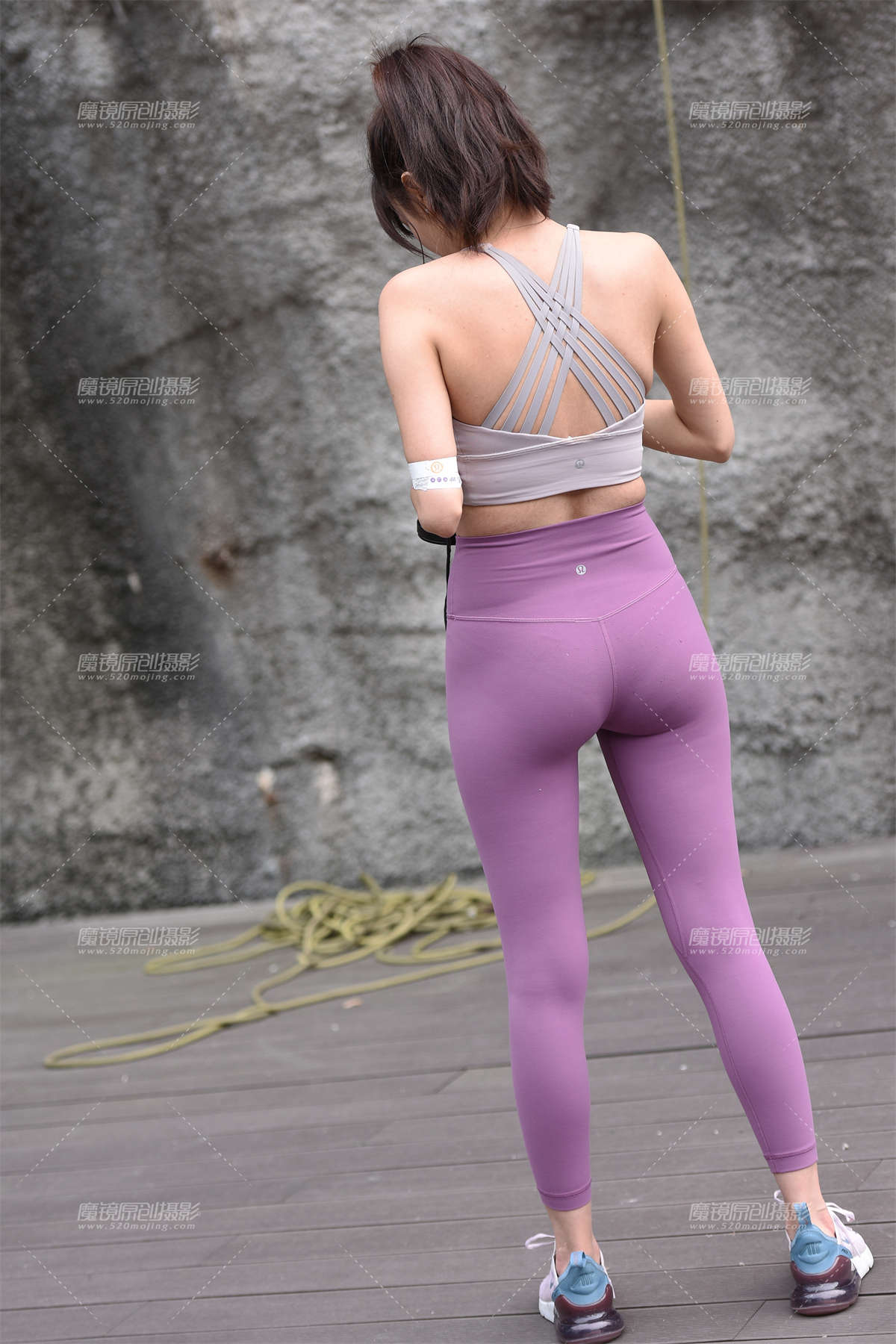 图片[2]-湖边秀色-日更街拍