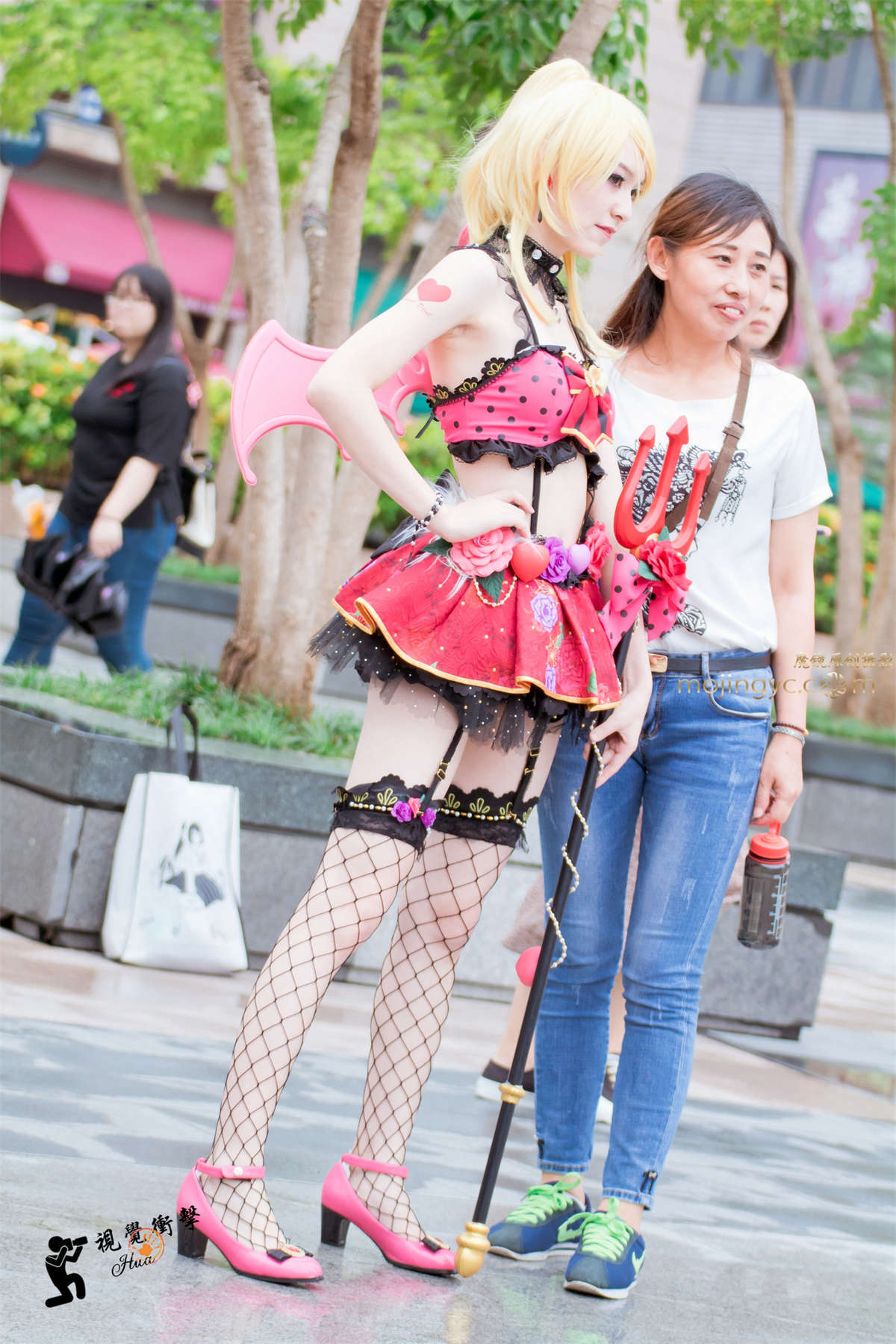 丝网 美腿 角色扮演 美眉-日更街拍