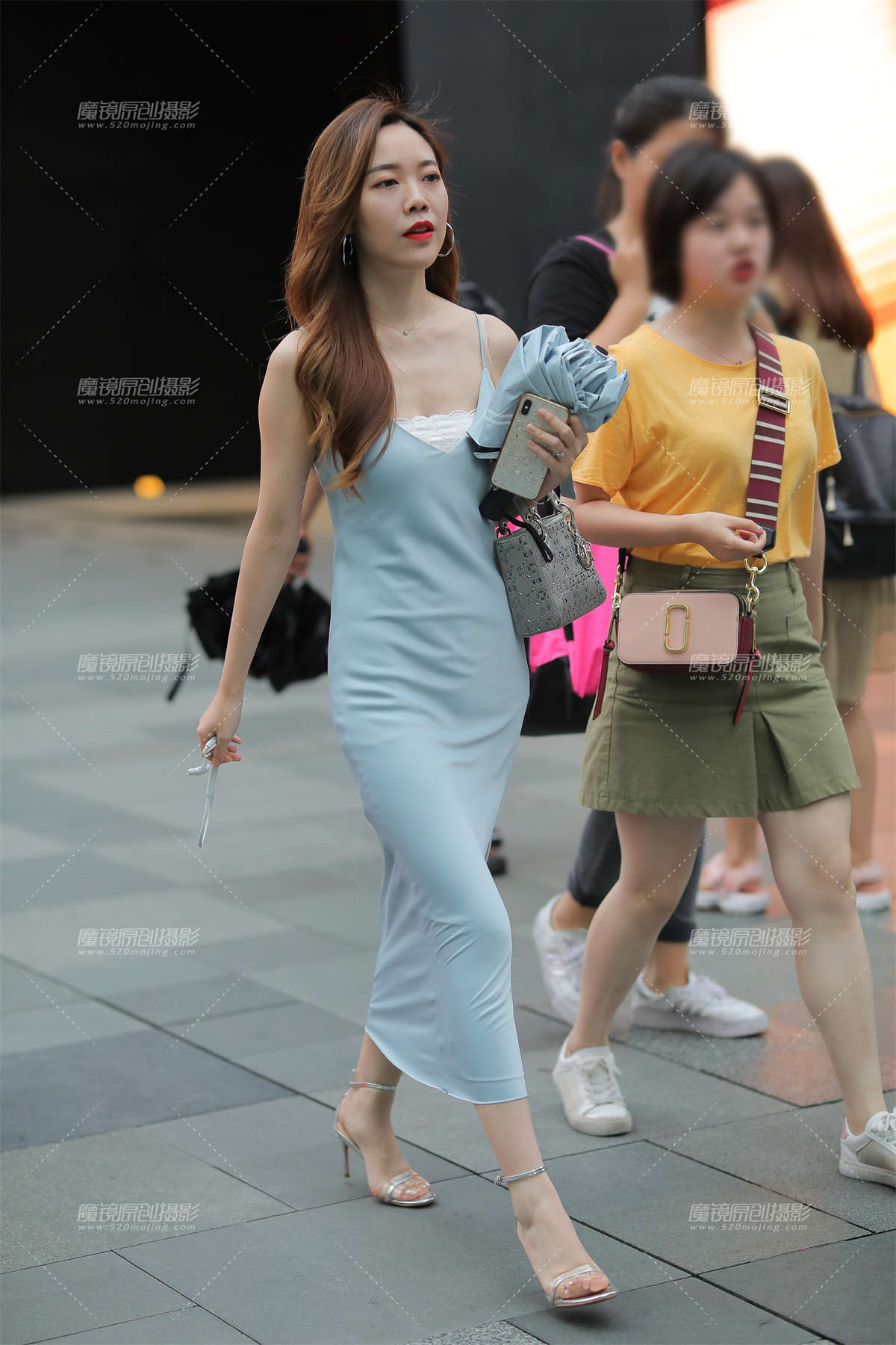 【凯恩赛贴】长裙美眉-日更街拍