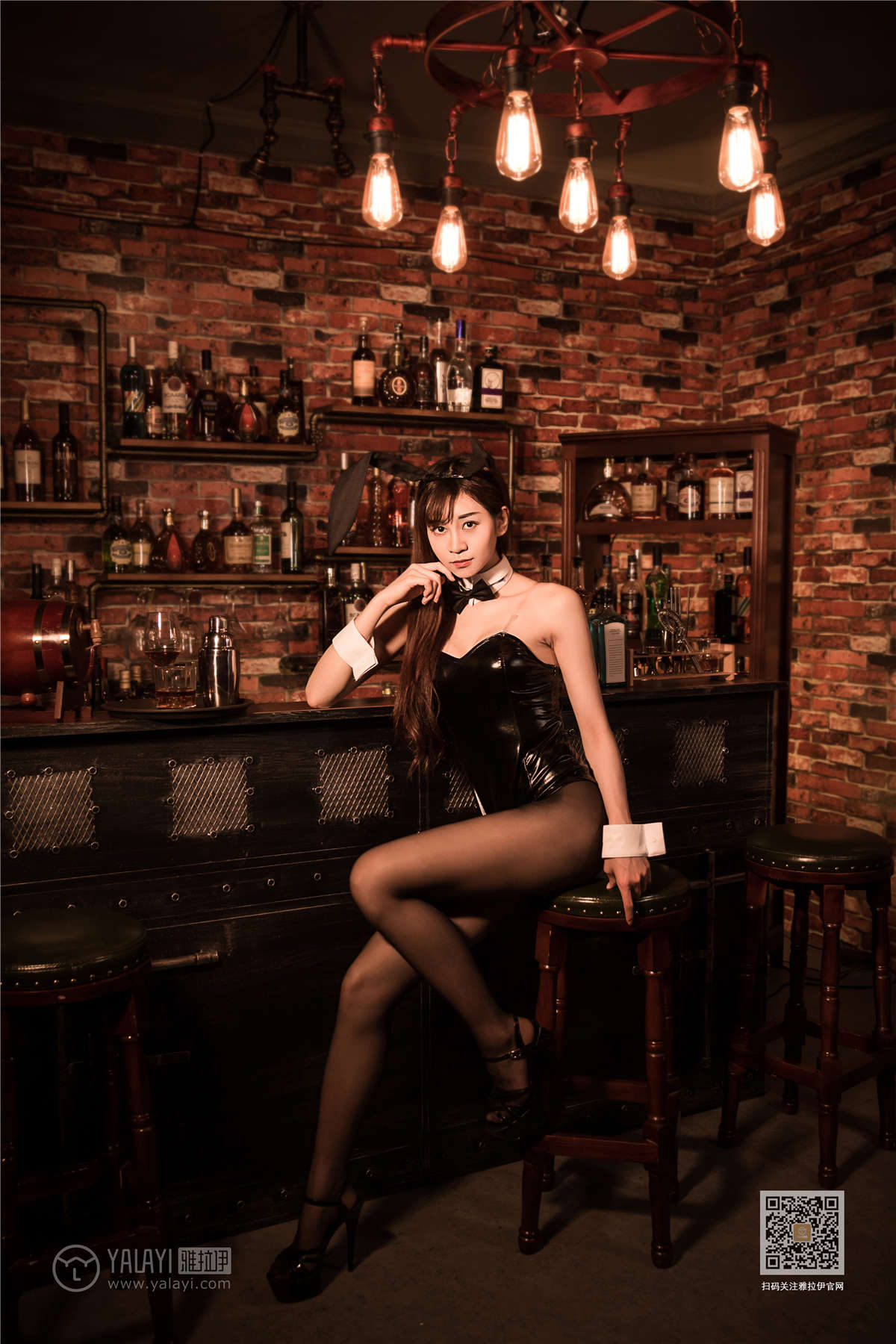 图片[2]-YALAYI雅拉伊 No.533 酒吧兔女郎 陈若冰-日更街拍