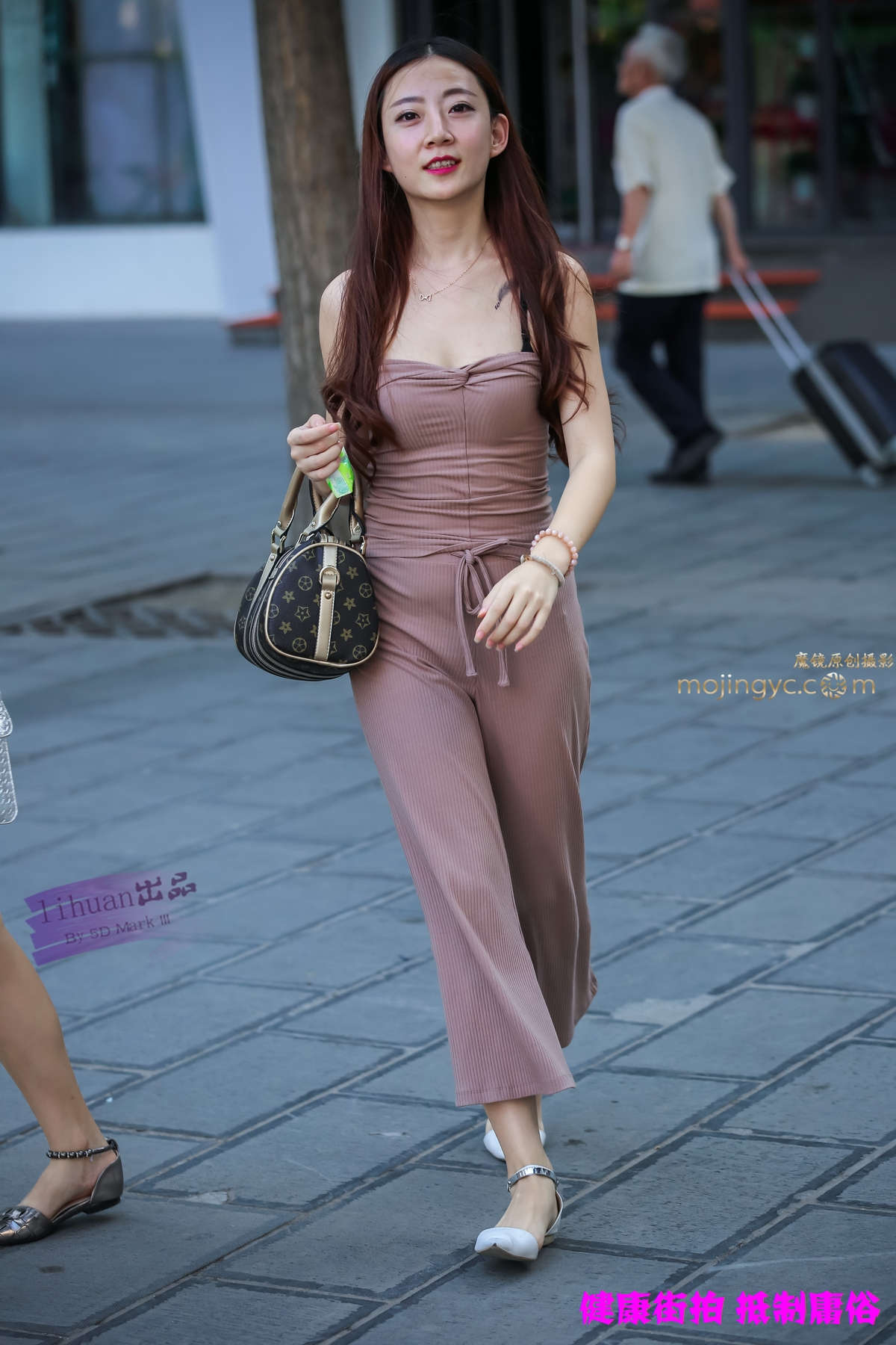 李欢原创-小美女，贴身长裤（15P）-日更街拍