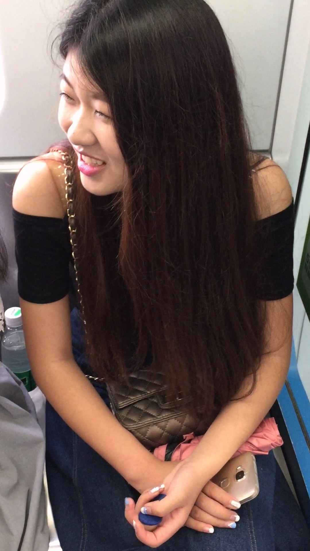 图片[2]-漂亮长裙MM-日更街拍