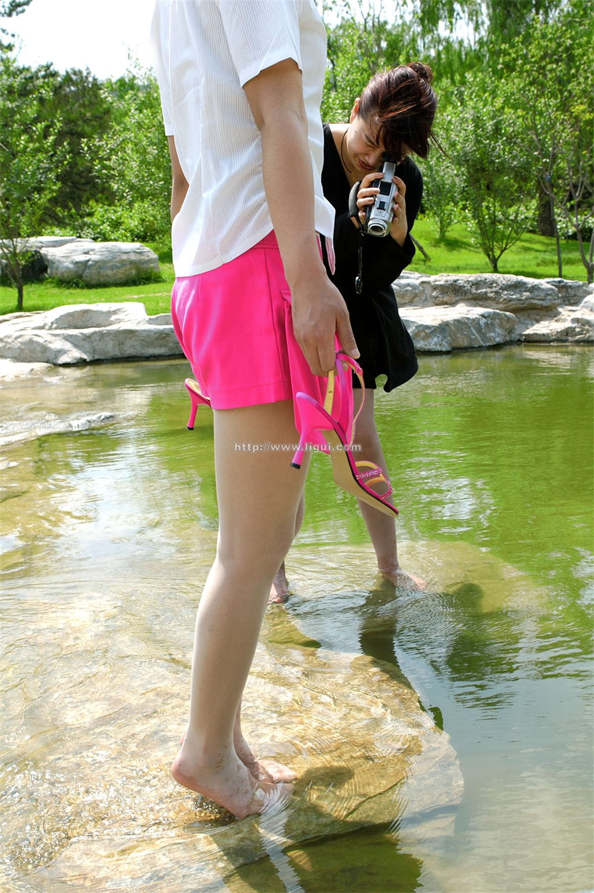 图片[2]-Ligui丽柜 2004-6-17-日更街拍