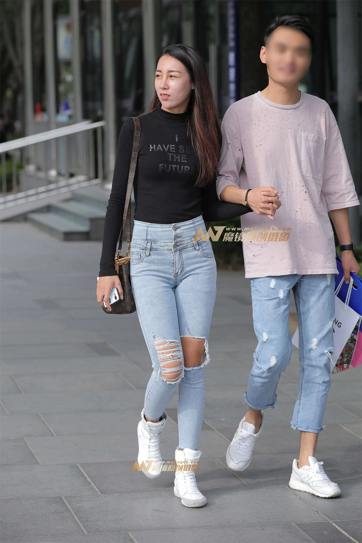 【视觉冲击赛贴】紧牛，翘臀，女友-日更街拍