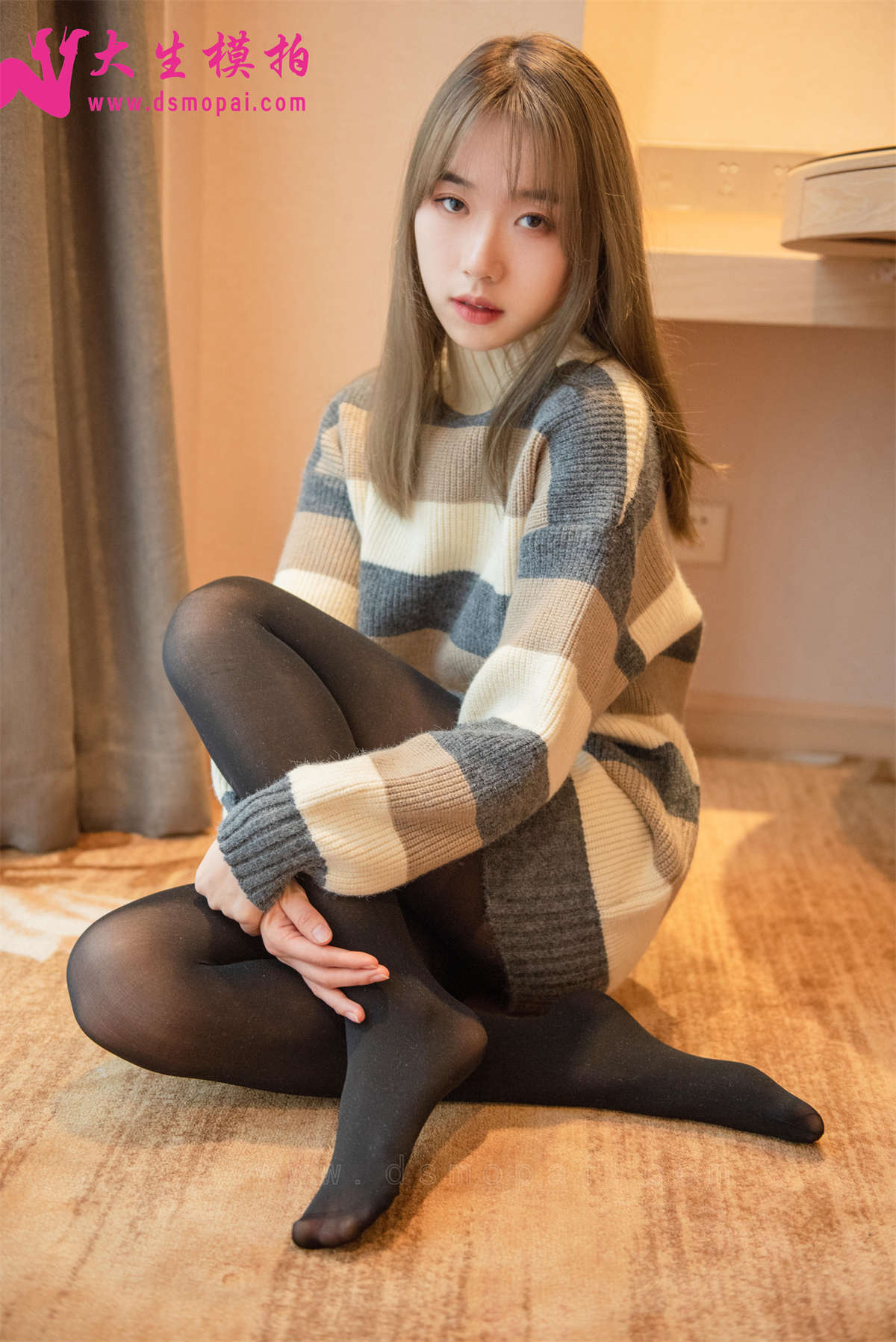图片[2]-大生模拍 NO.167 小鹿 暖暖的厚黑丝-日更街拍