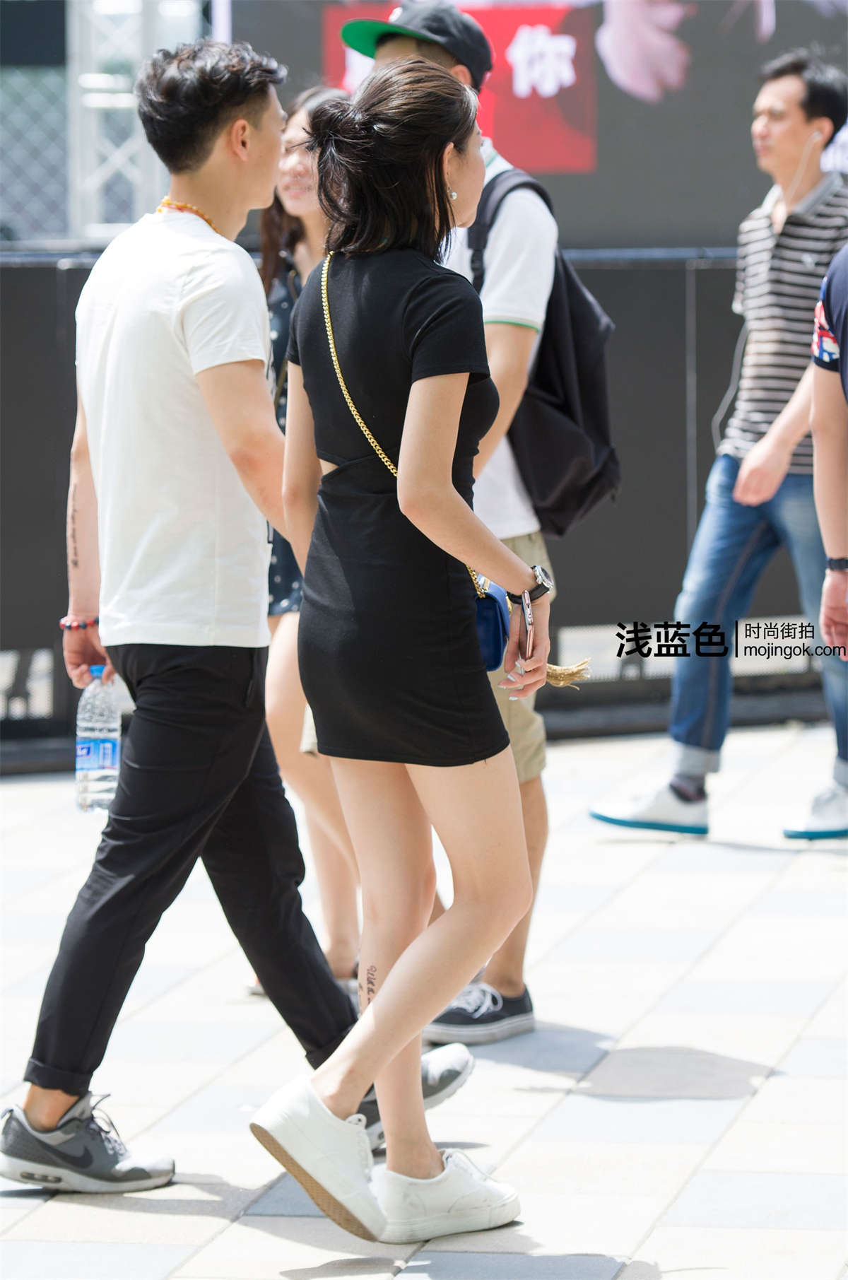 黑色紧裙（16p）-日更街拍