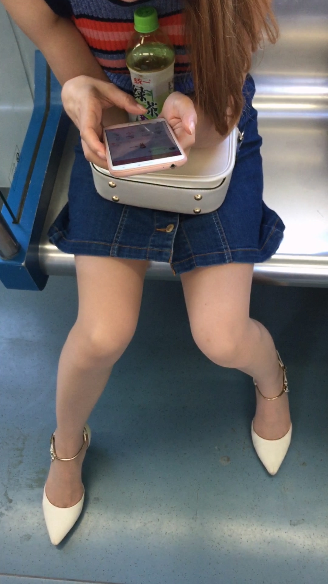 图片[2]-肉丝街拍高跟MM-日更街拍