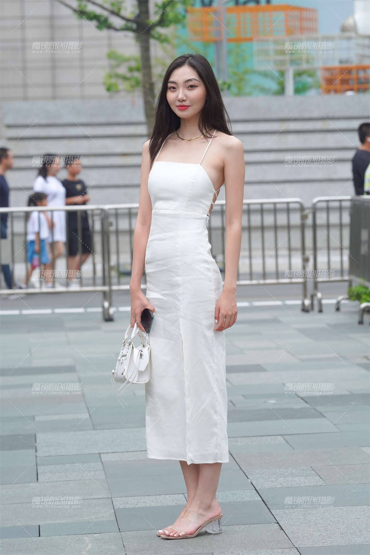 明媚的气息 非常迷人小姐姐-日更街拍